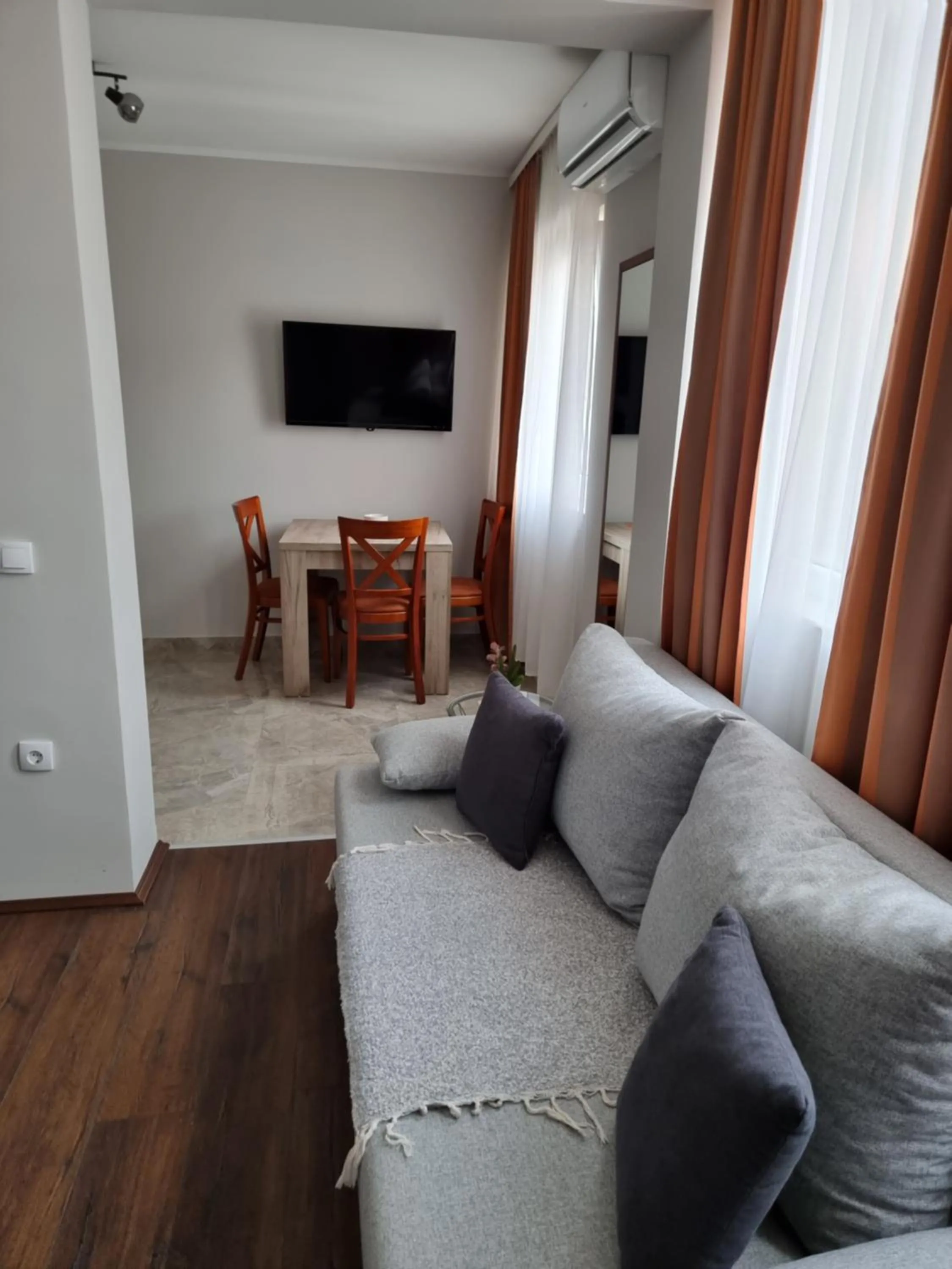 TV and multimedia in Fenix Apartments