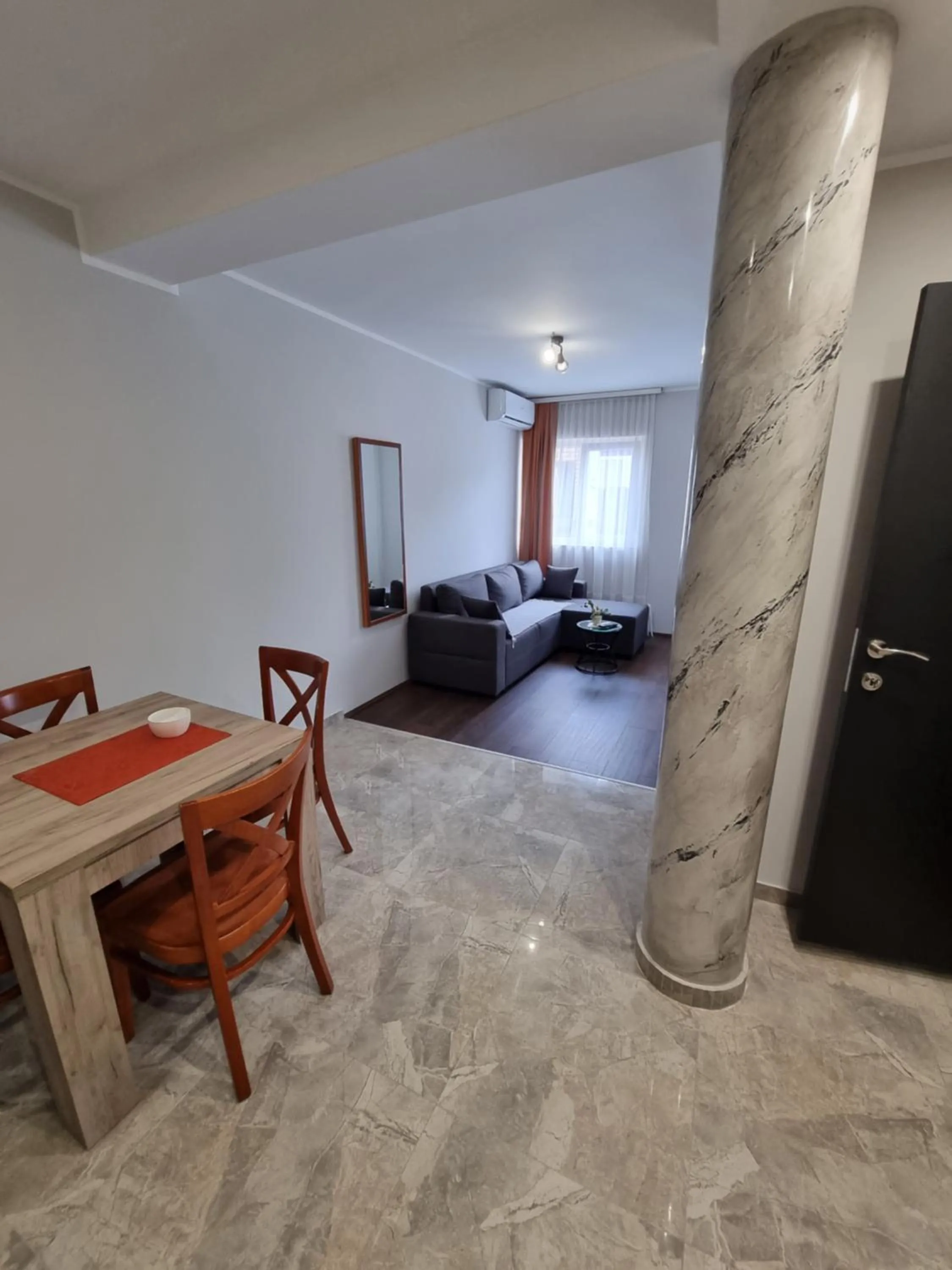 TV and multimedia, Bed in Fenix Apartments