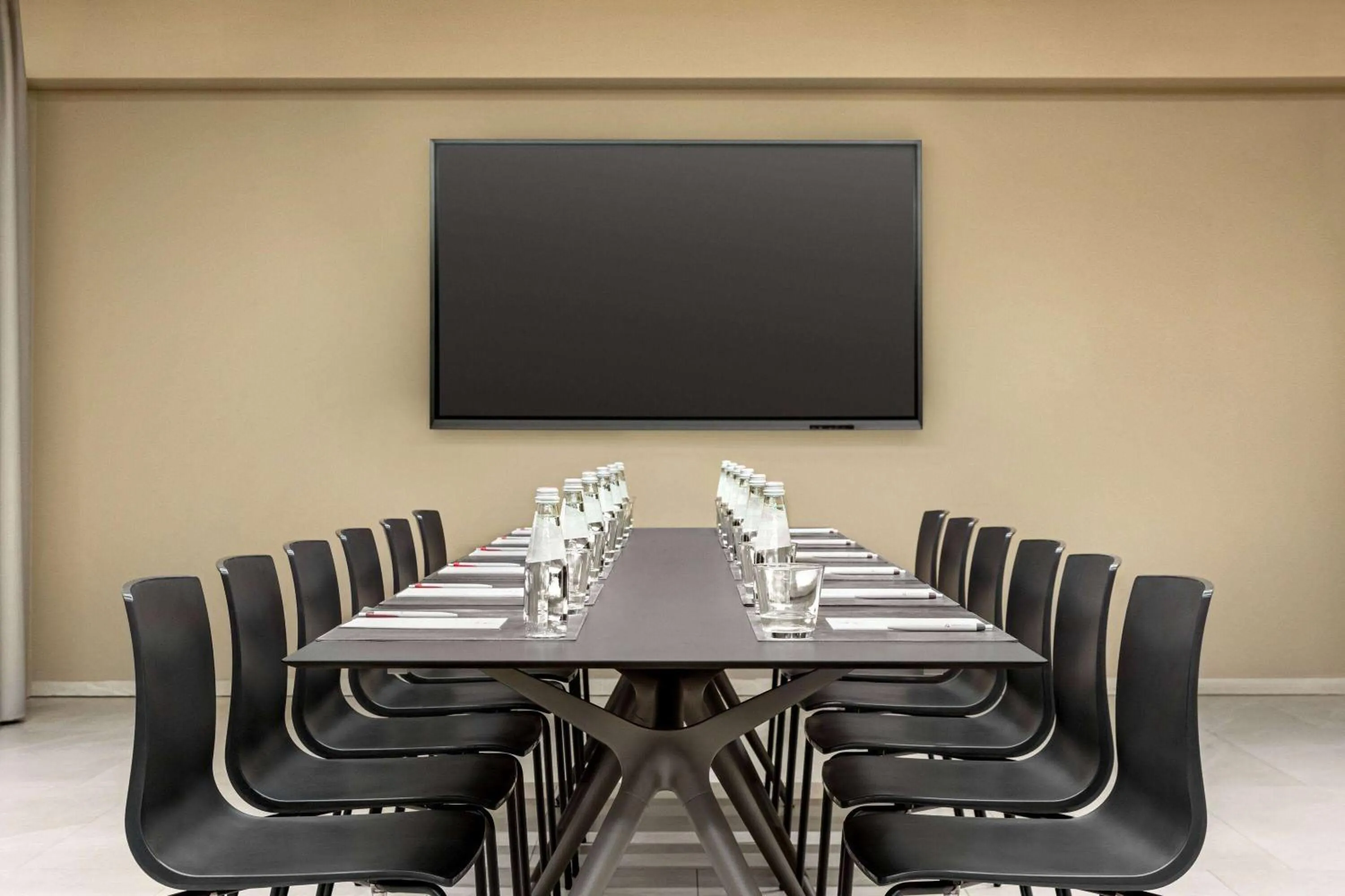 Meeting/conference room in Amedia Hotel Milan, Trademark Collection by Wyndham
