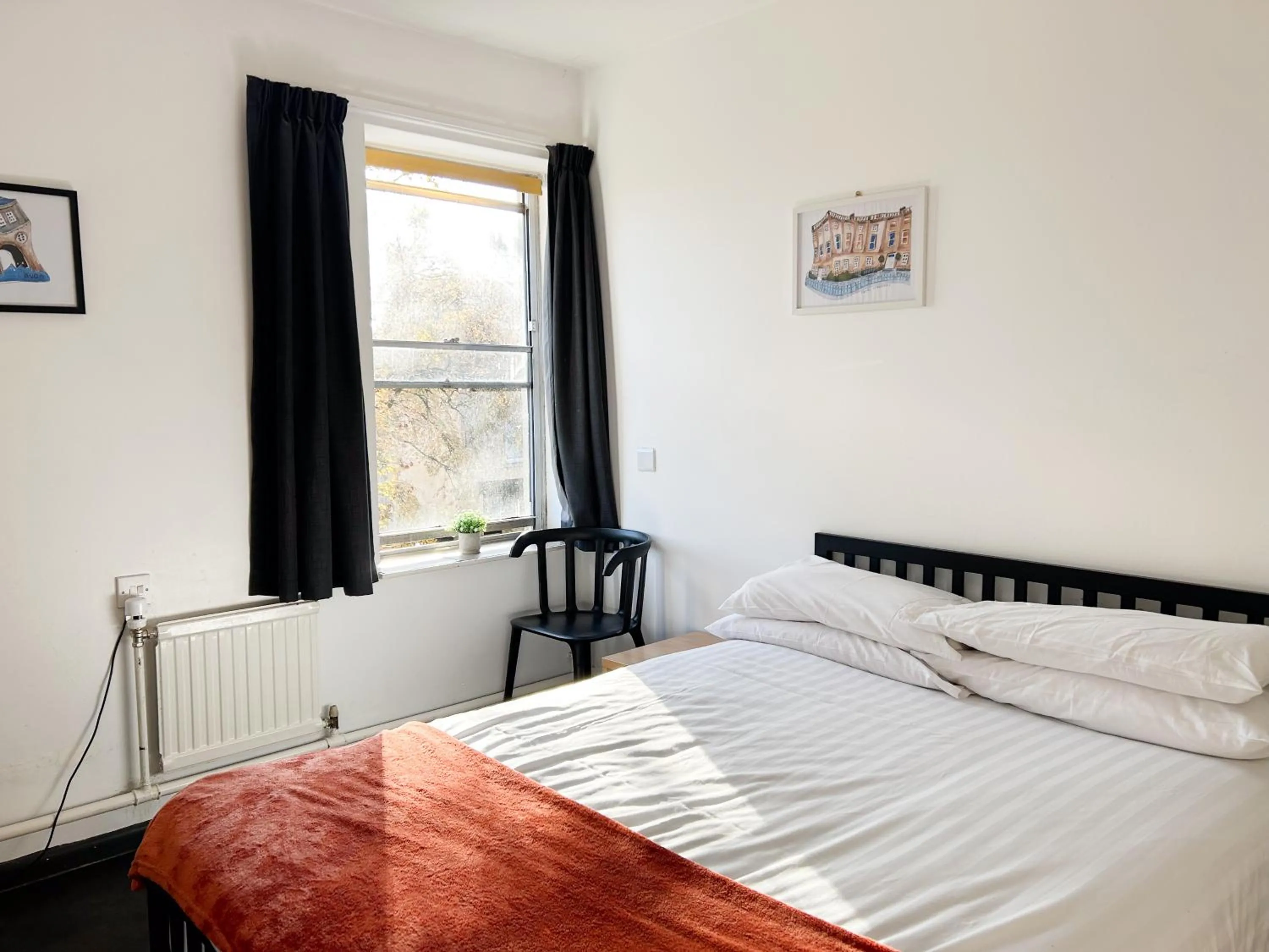 Bedroom, Bed in Bath YMCA Hostel