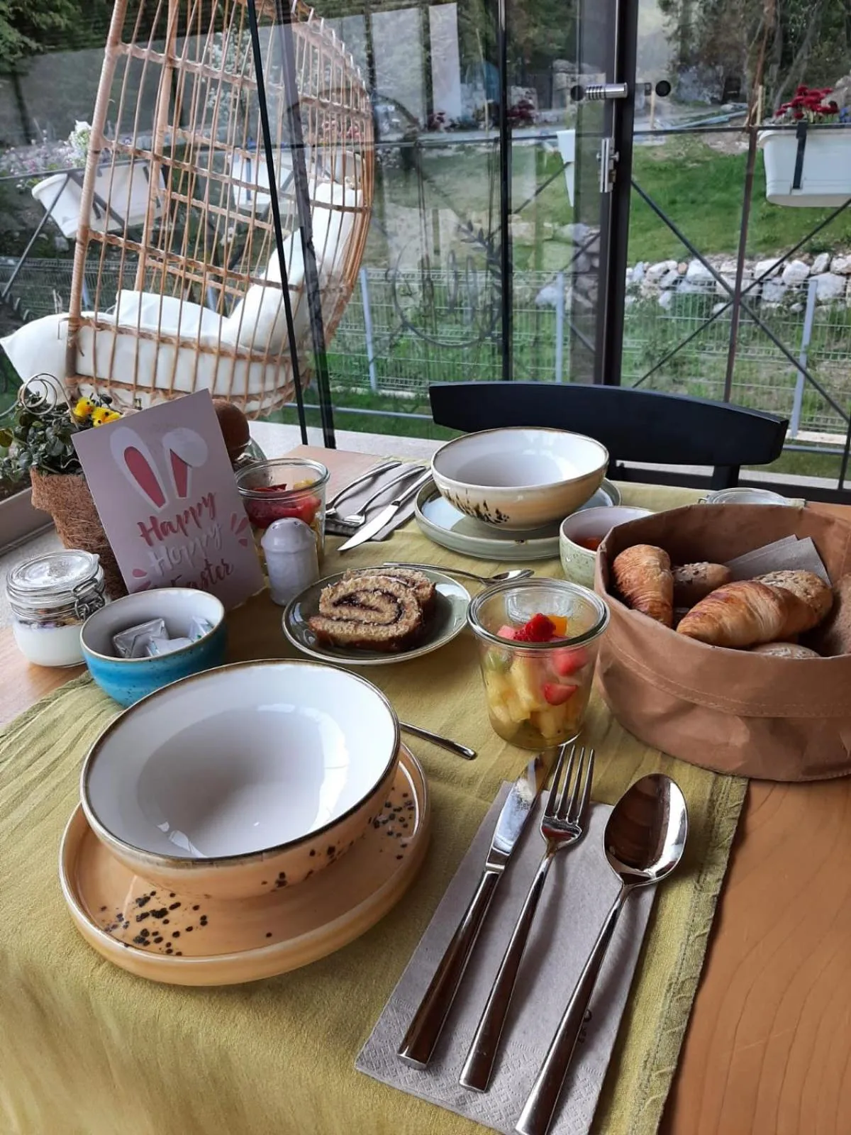 Food and drinks in Elle Ecoholiday