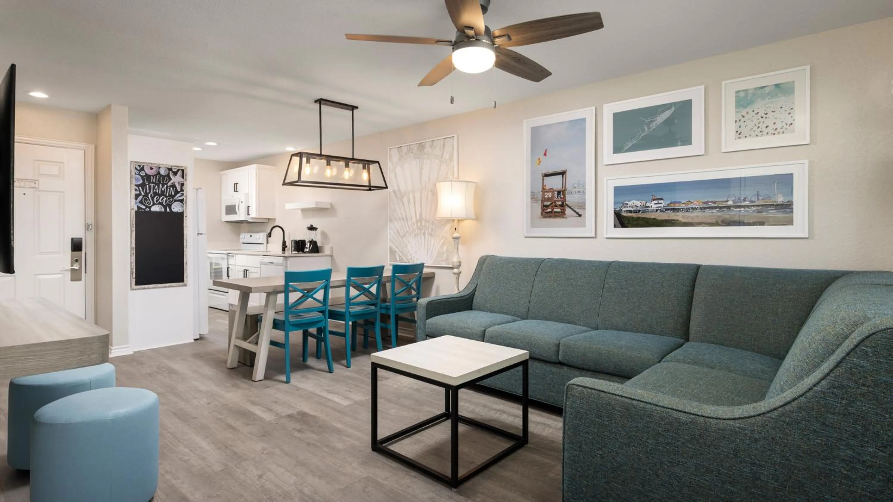 Photo of the whole room in Holiday Inn Club Vacations Galveston Seaside Resort