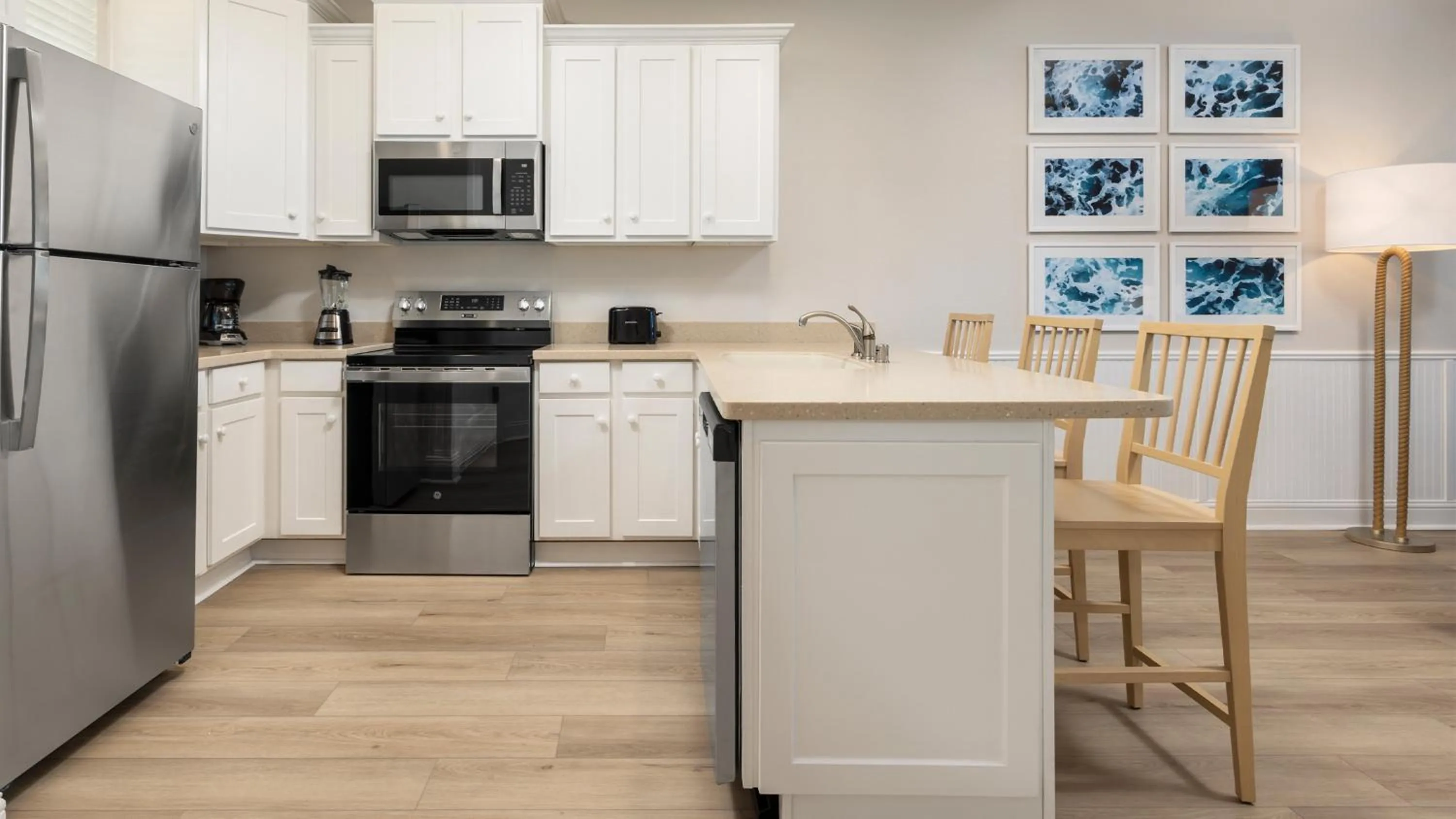 Photo of the whole room in Holiday Inn Club Vacations Galveston Seaside Resort