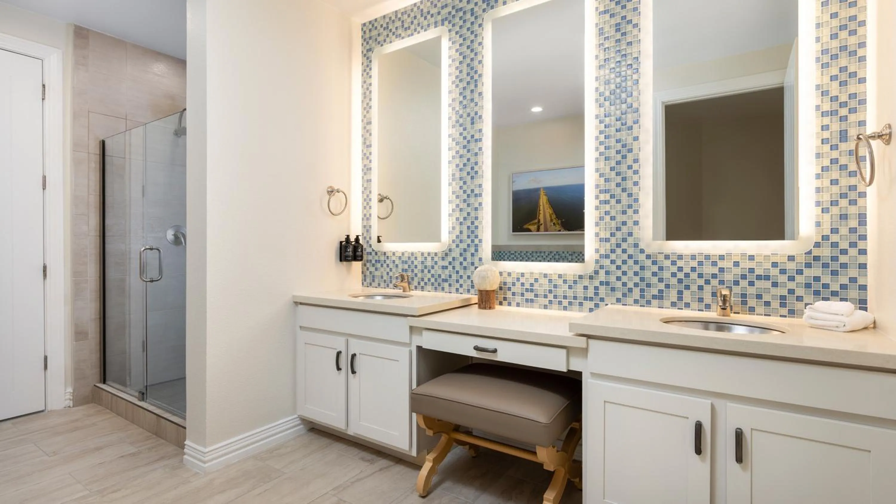 Photo of the whole room in Holiday Inn Club Vacations Galveston Seaside Resort