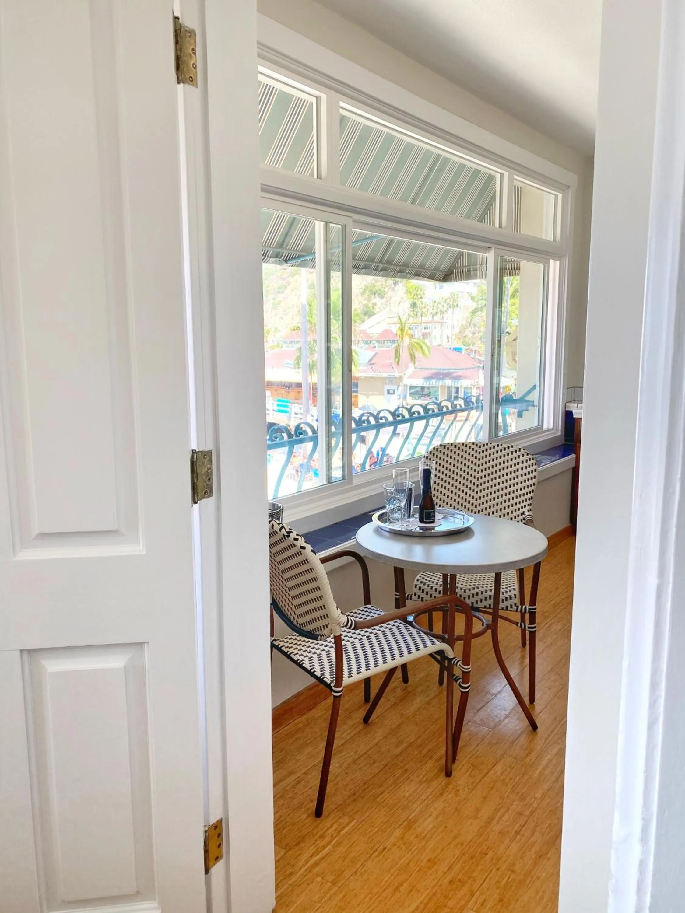 Seating area in The Edgewater