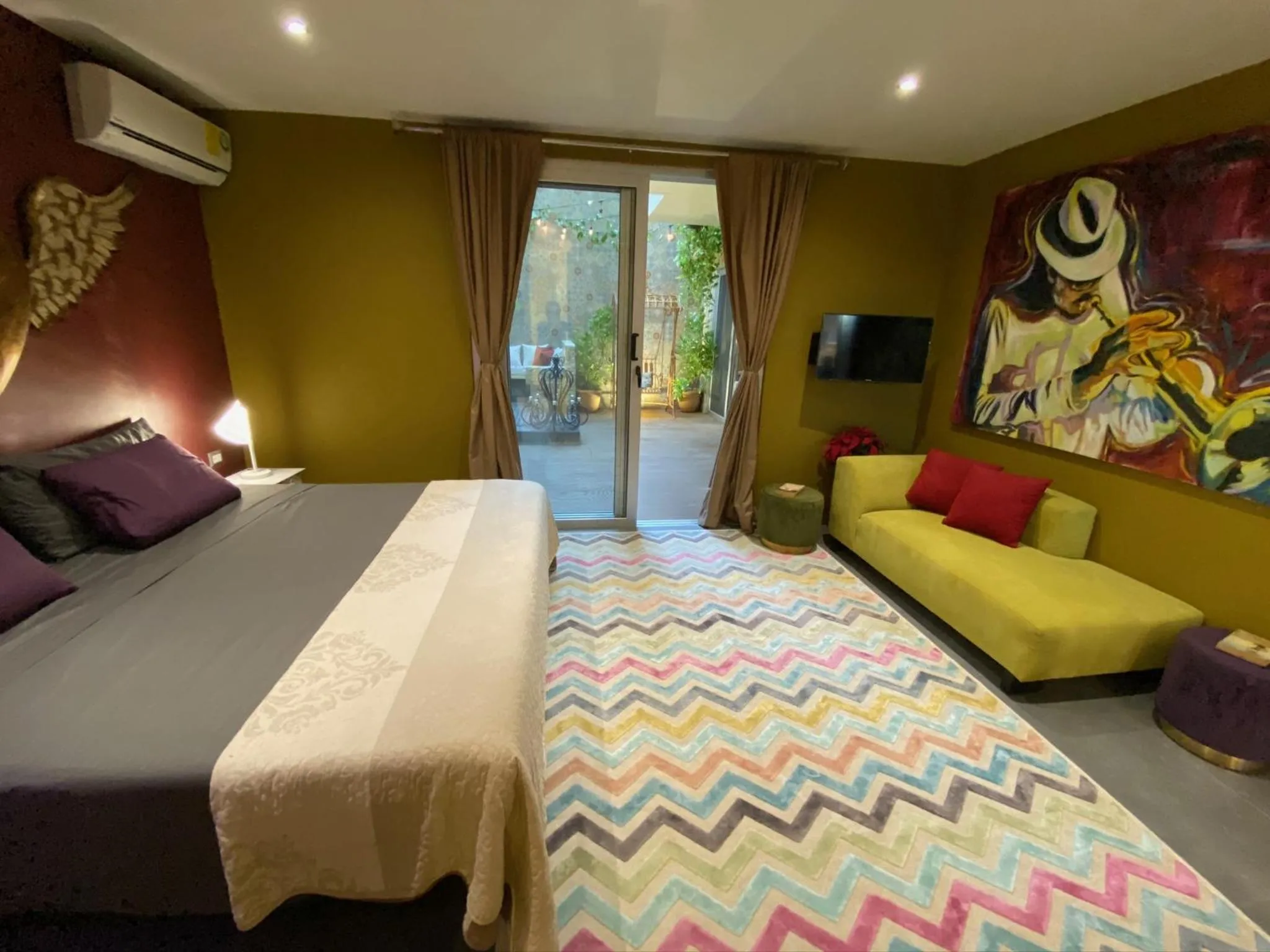 Photo of the whole room, Bed in Casarte Boutique Hotel