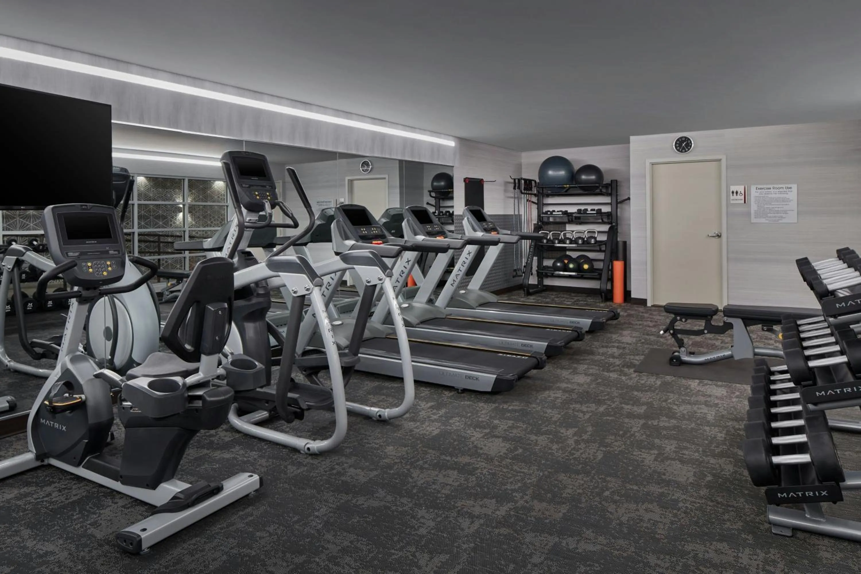 Fitness centre/facilities in Fairfield Inn & Suites by Marriott Washington Downtown