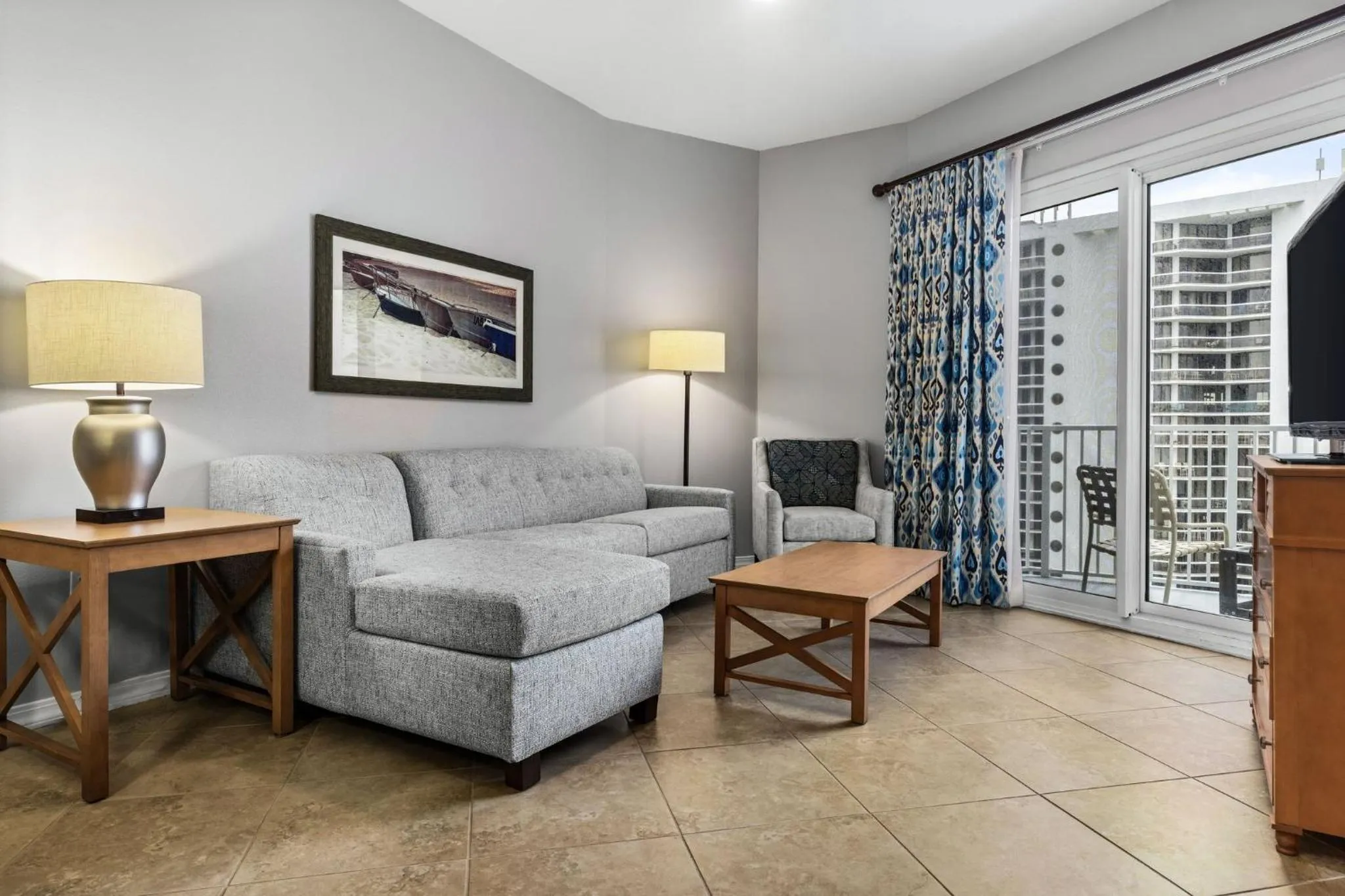 Living room in Club Wyndham at Majestic Sun