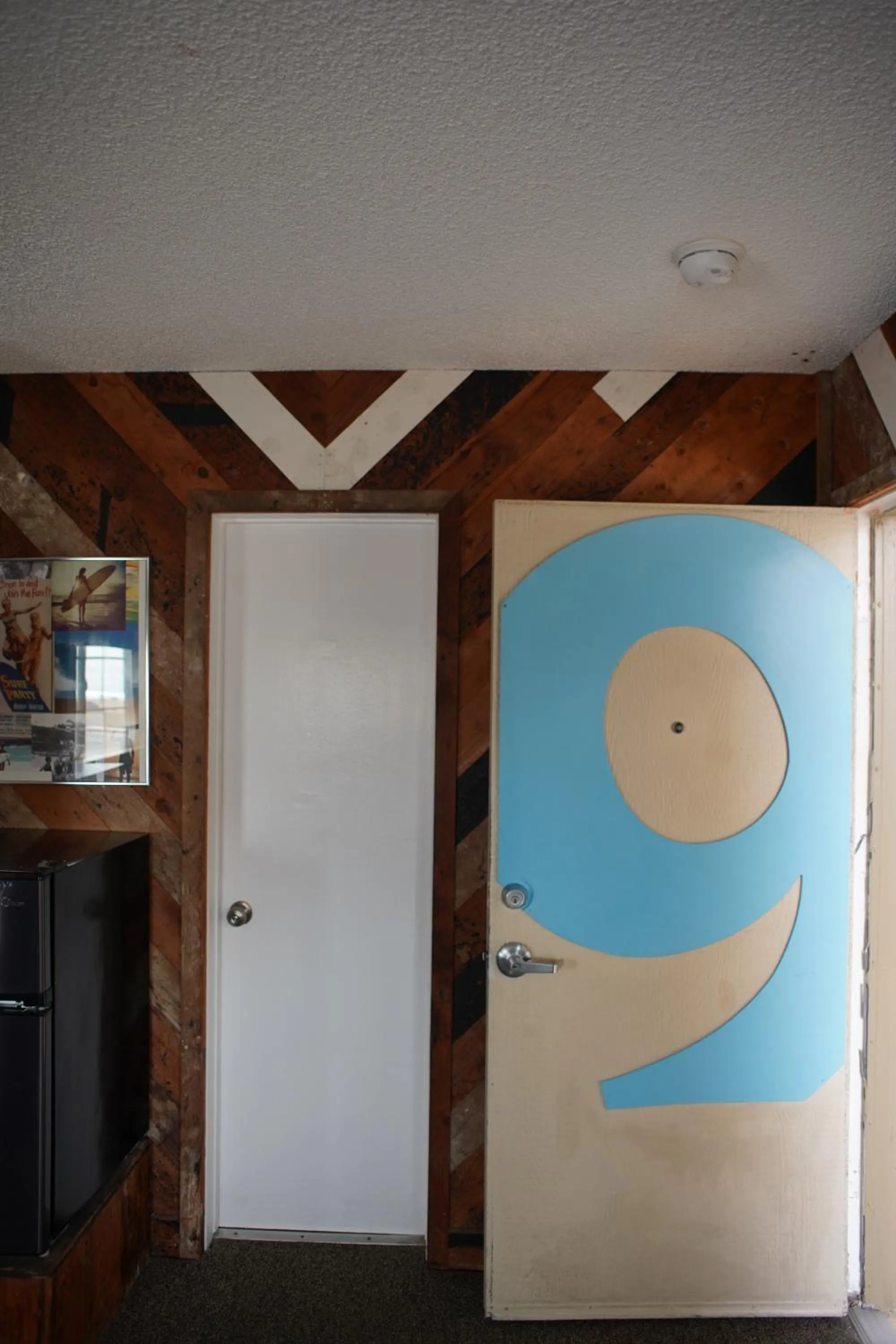 Bedroom in Huntington Surf Inn