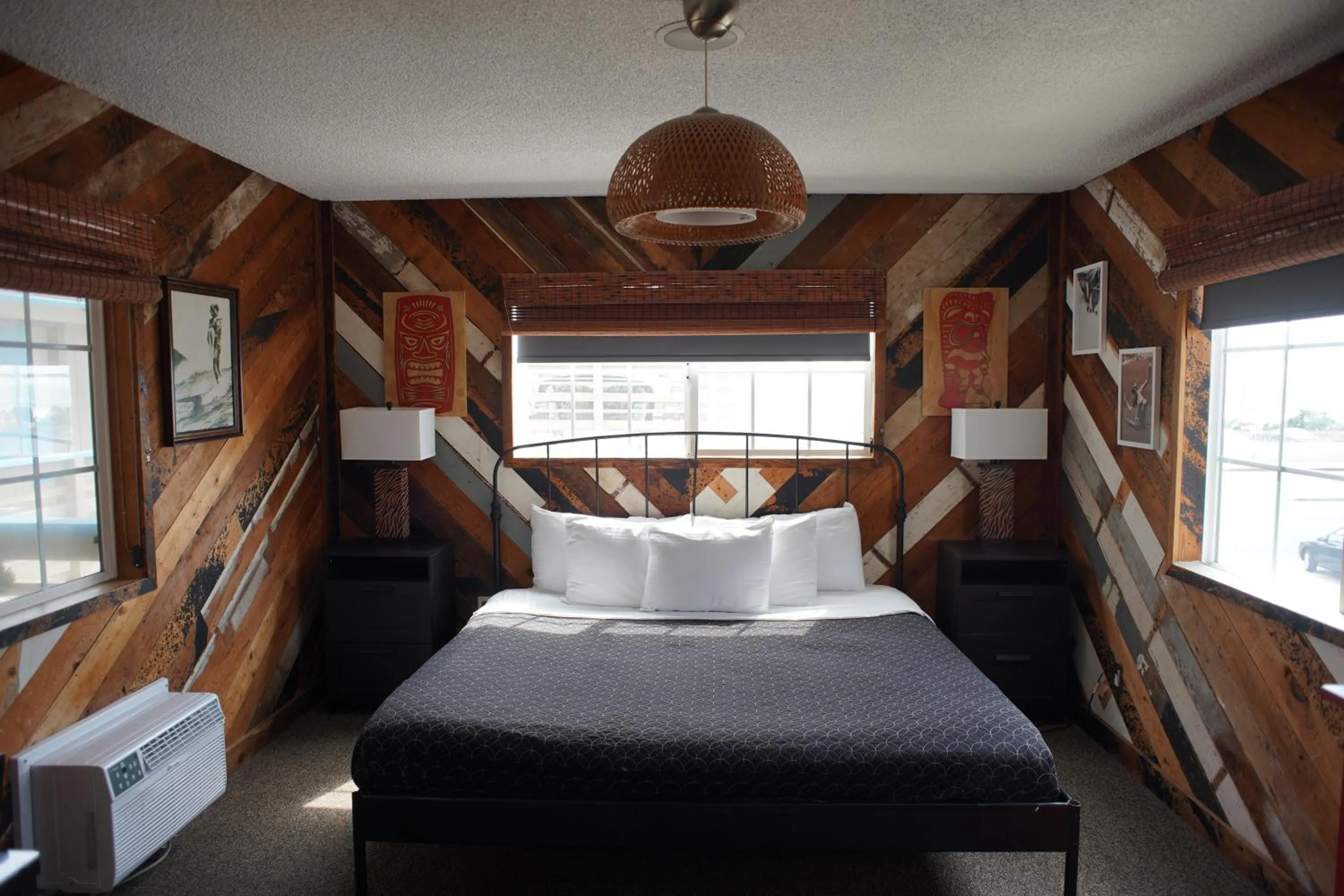 Bedroom in Huntington Surf Inn