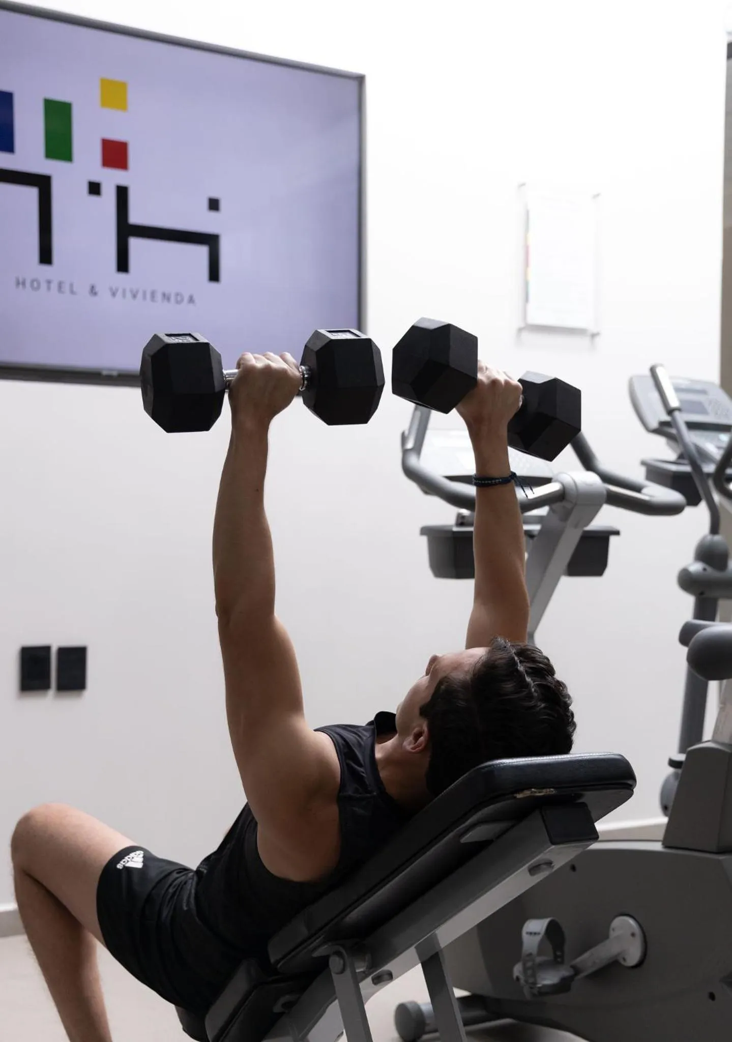 People in TH HOTEL & VIVIENDA