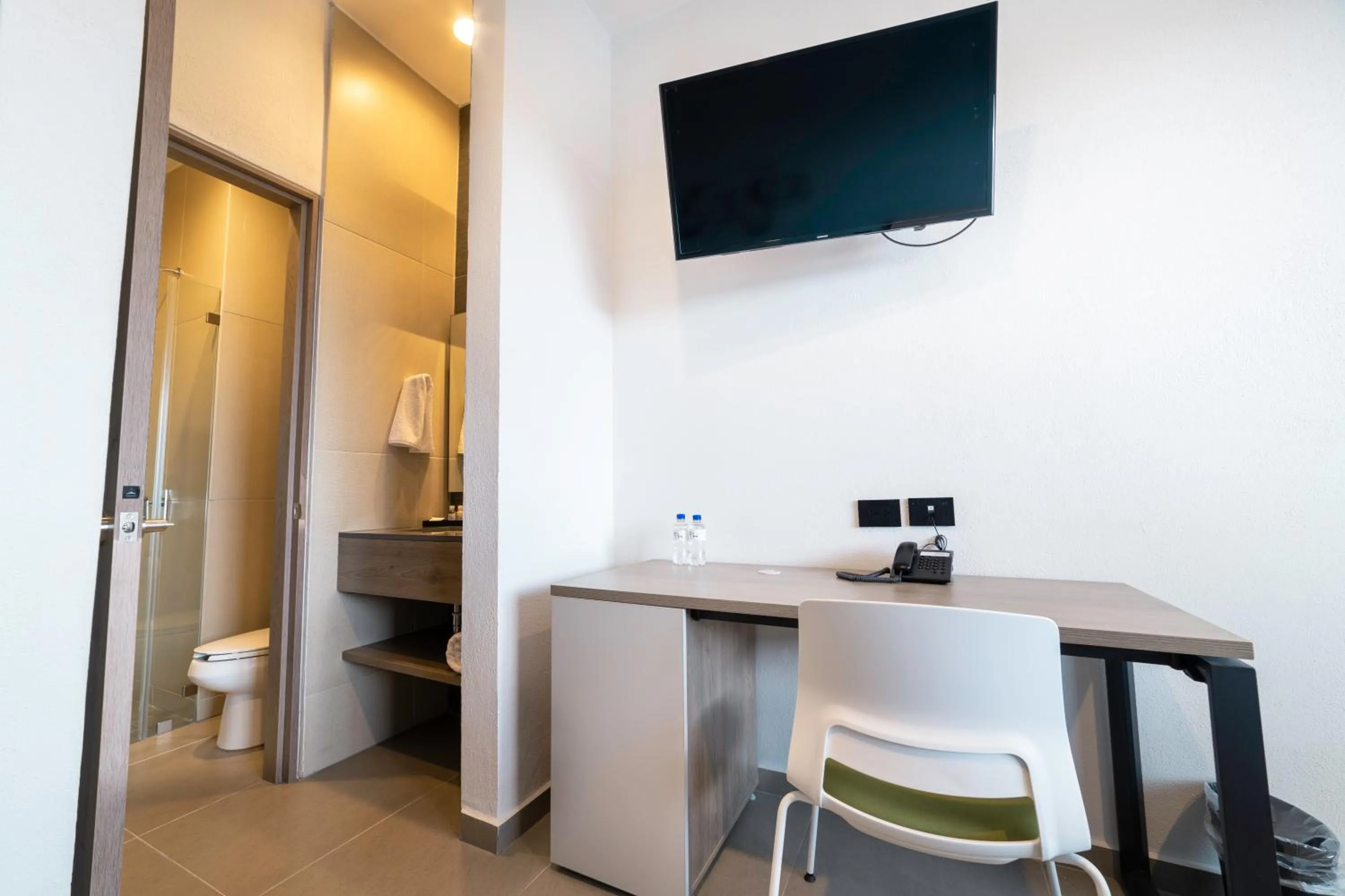 Bathroom in TH HOTEL & VIVIENDA