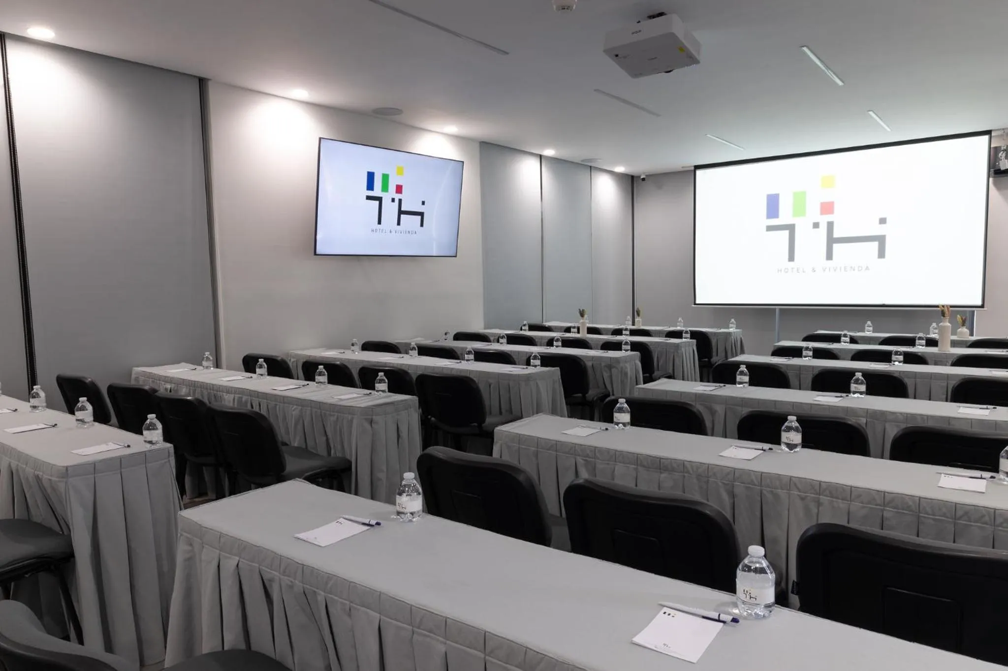 Meeting/conference room in TH HOTEL & VIVIENDA