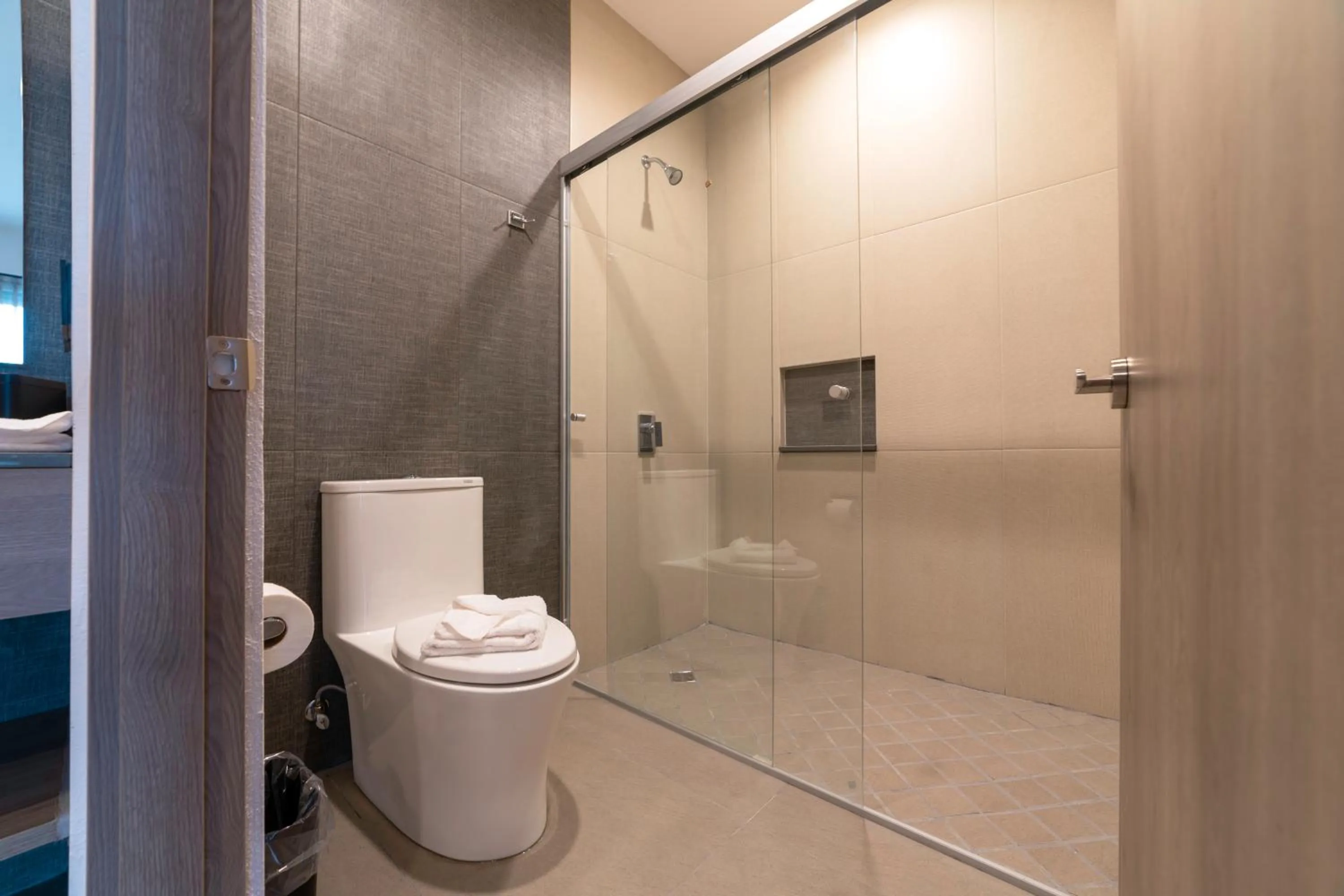 Bathroom in TH HOTEL & VIVIENDA