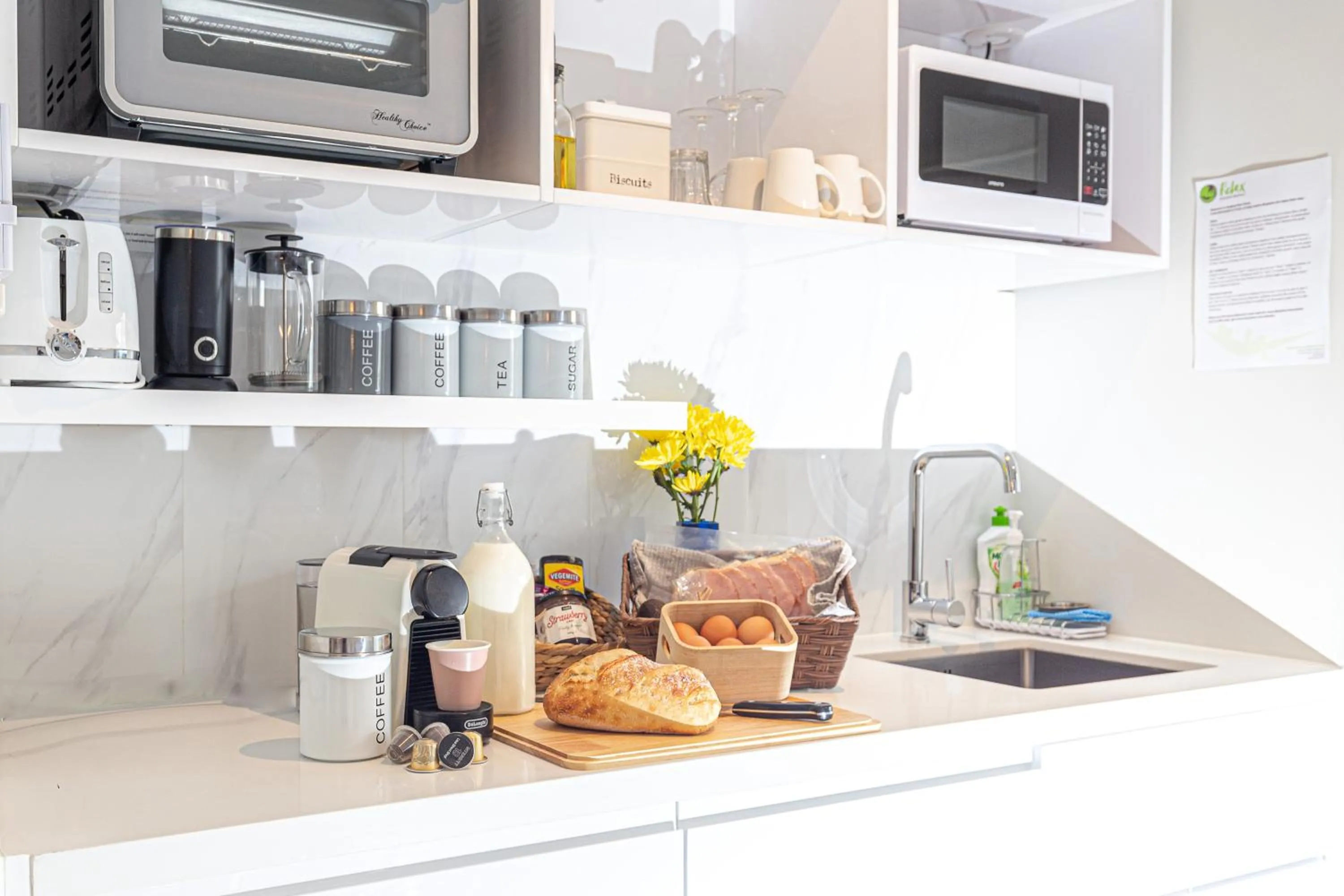 Coffee/tea facilities in Hanging Rock Views