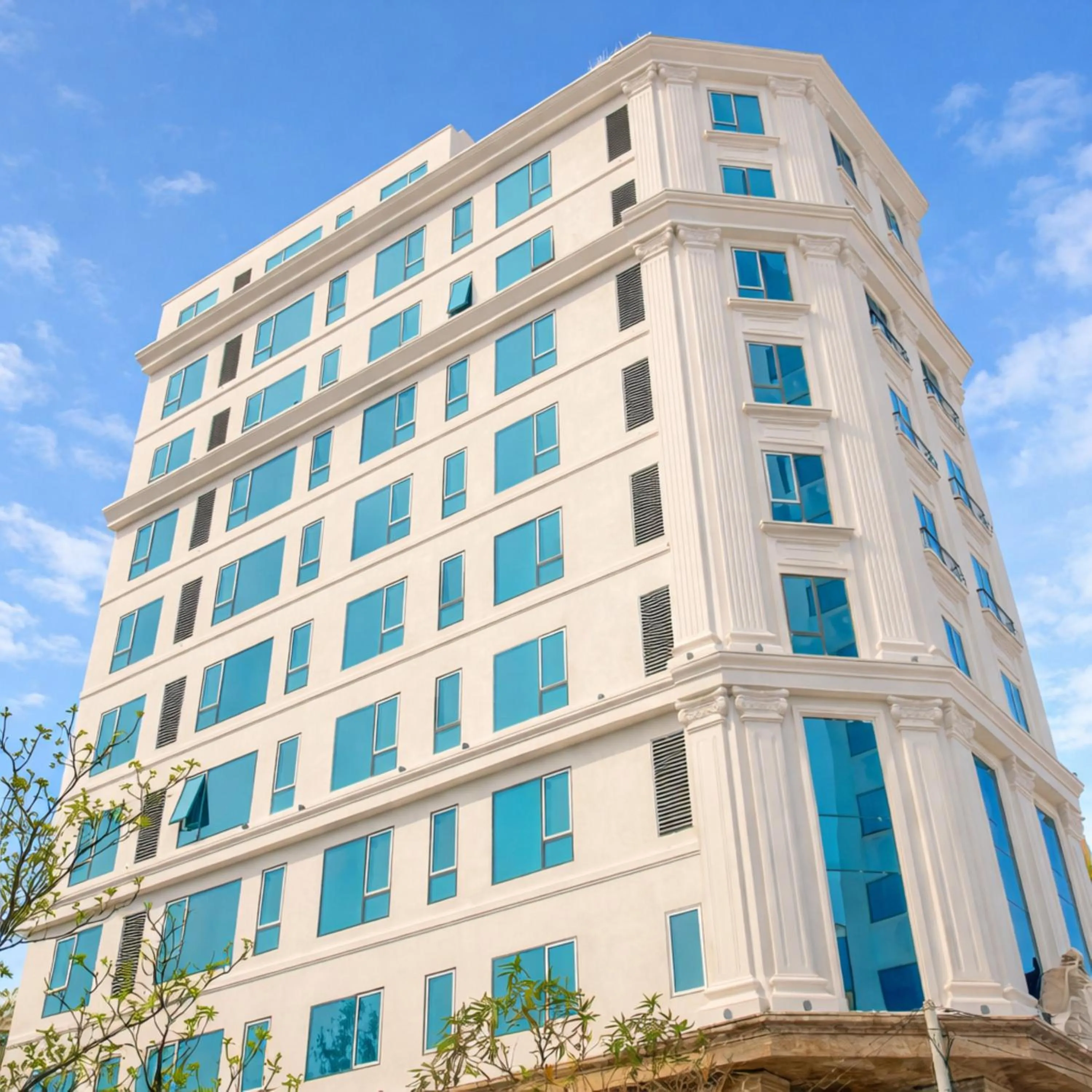 Property building in Kingdom Hotel Cua Lo