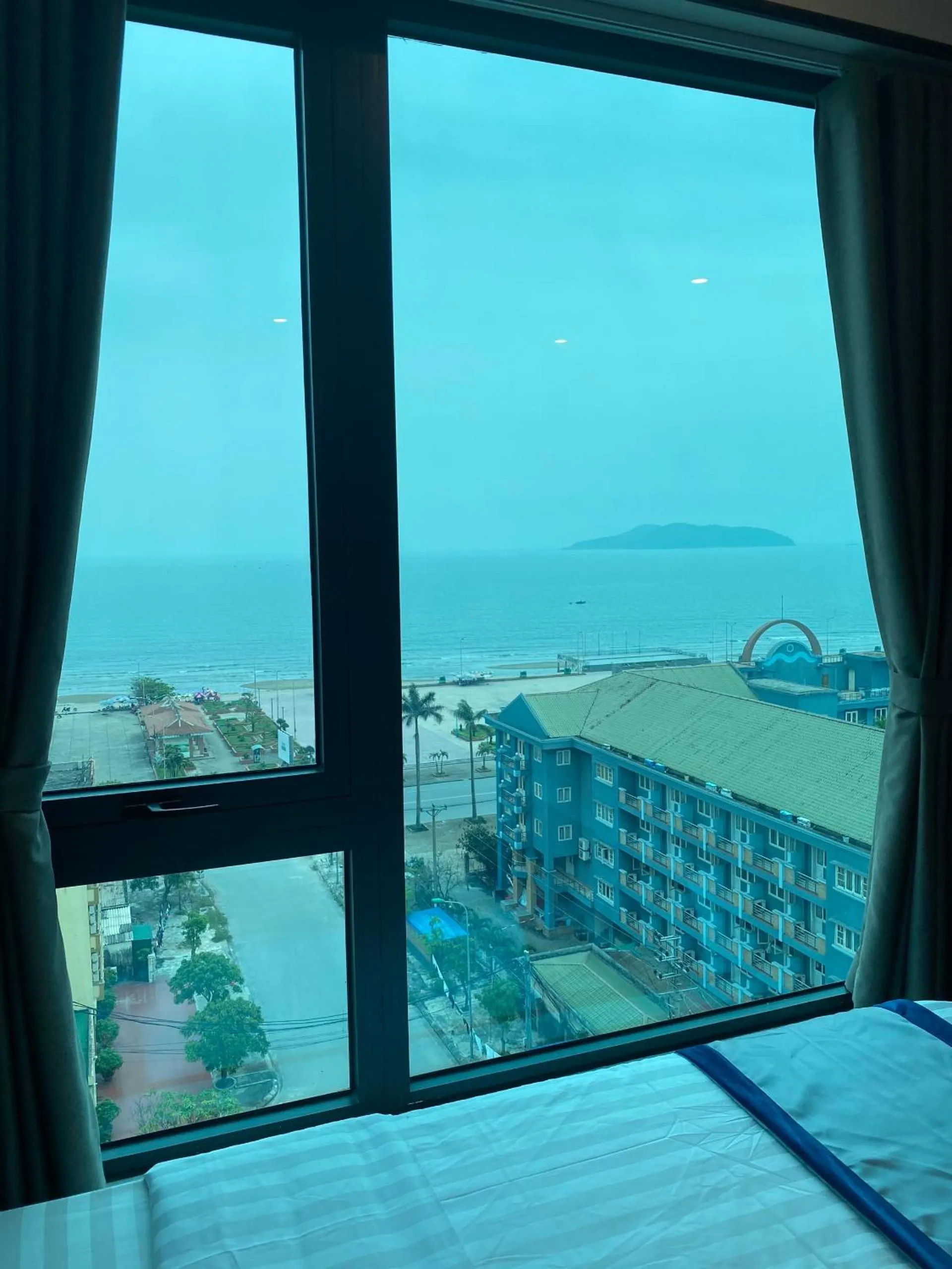 Sea view, Bed in Kingdom Hotel Cua Lo