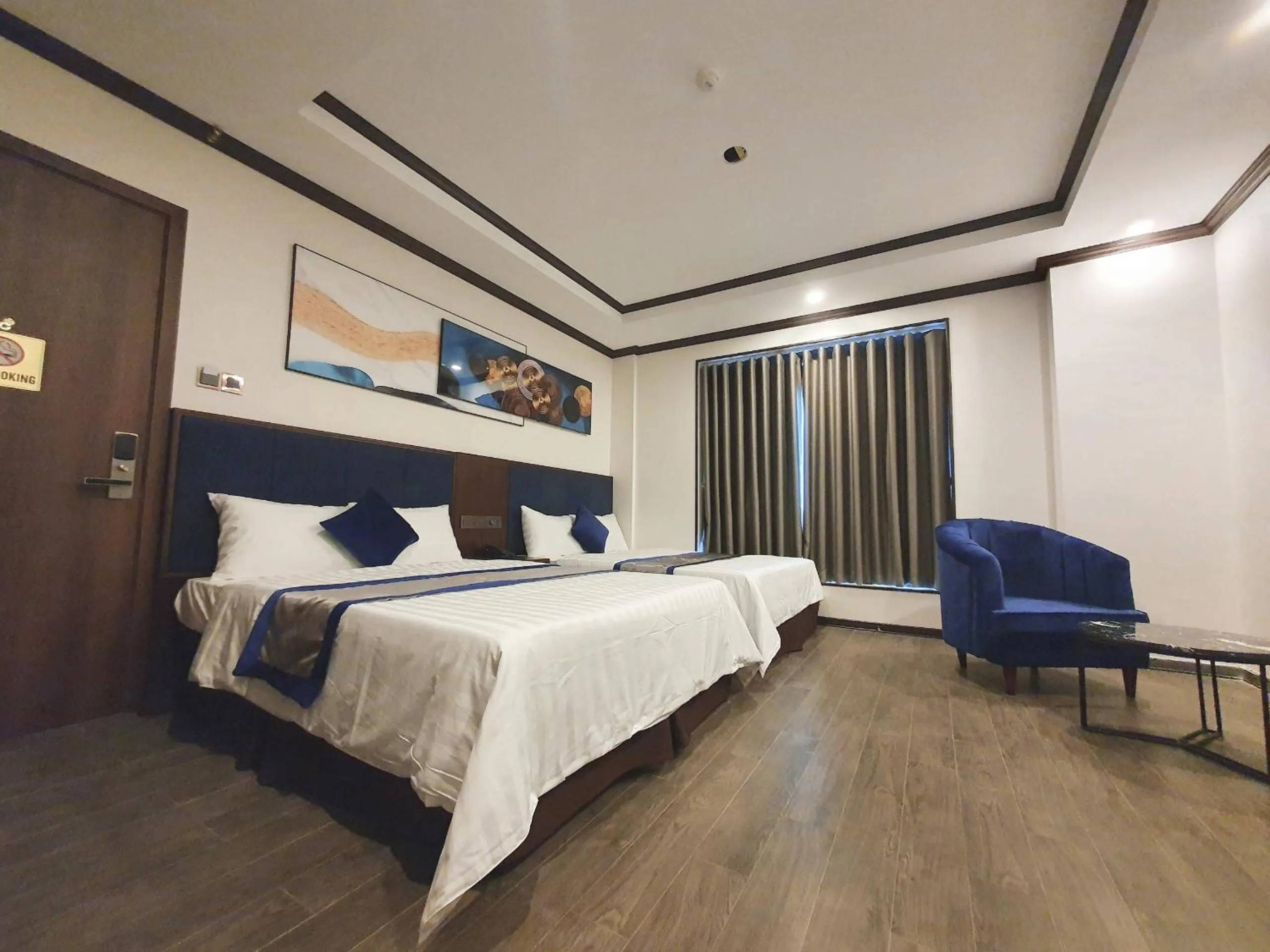 Bed in Kingdom Hotel Cua Lo