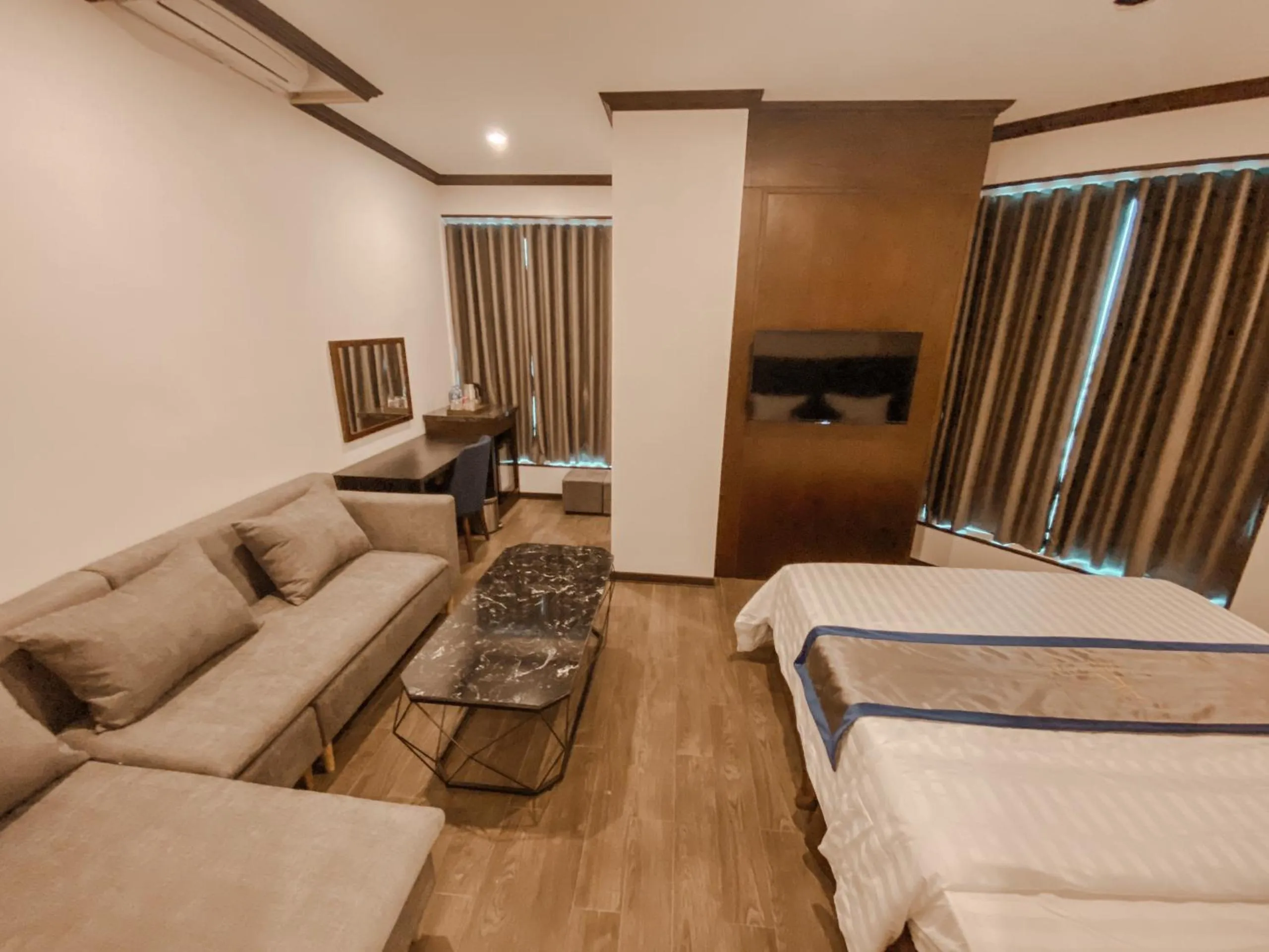 Seating area, Bed in Kingdom Hotel Cua Lo