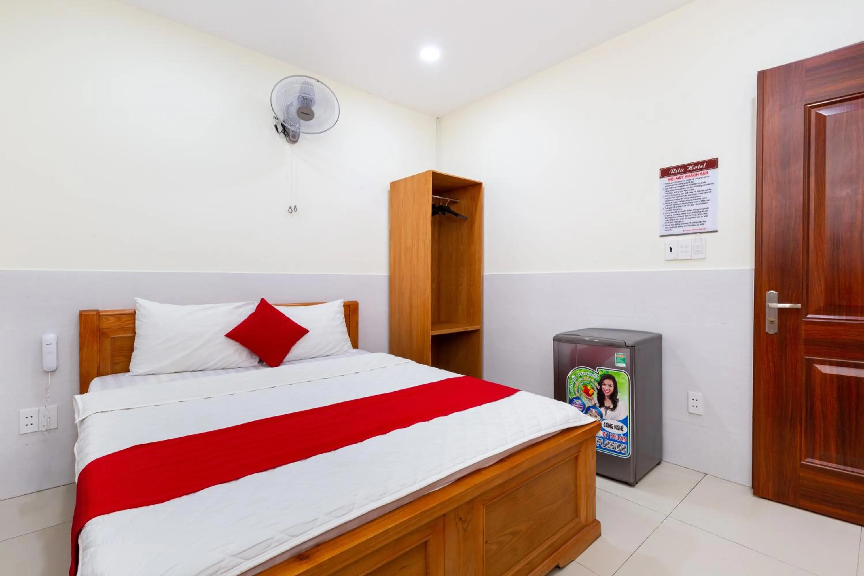 Bed in Rita Hotel Gò Vấp gần Bệnh Viện 175