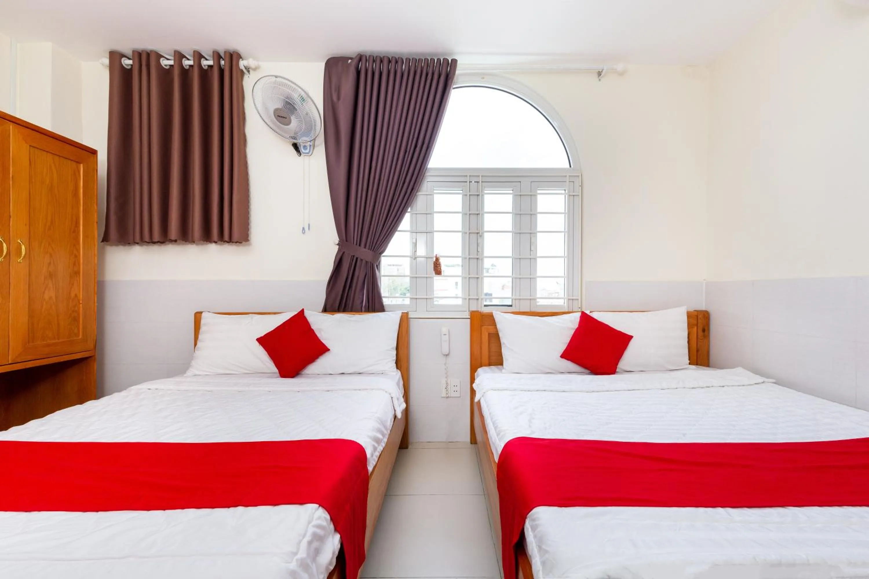 Bed in Rita Hotel Gò Vấp gần Bệnh Viện 175