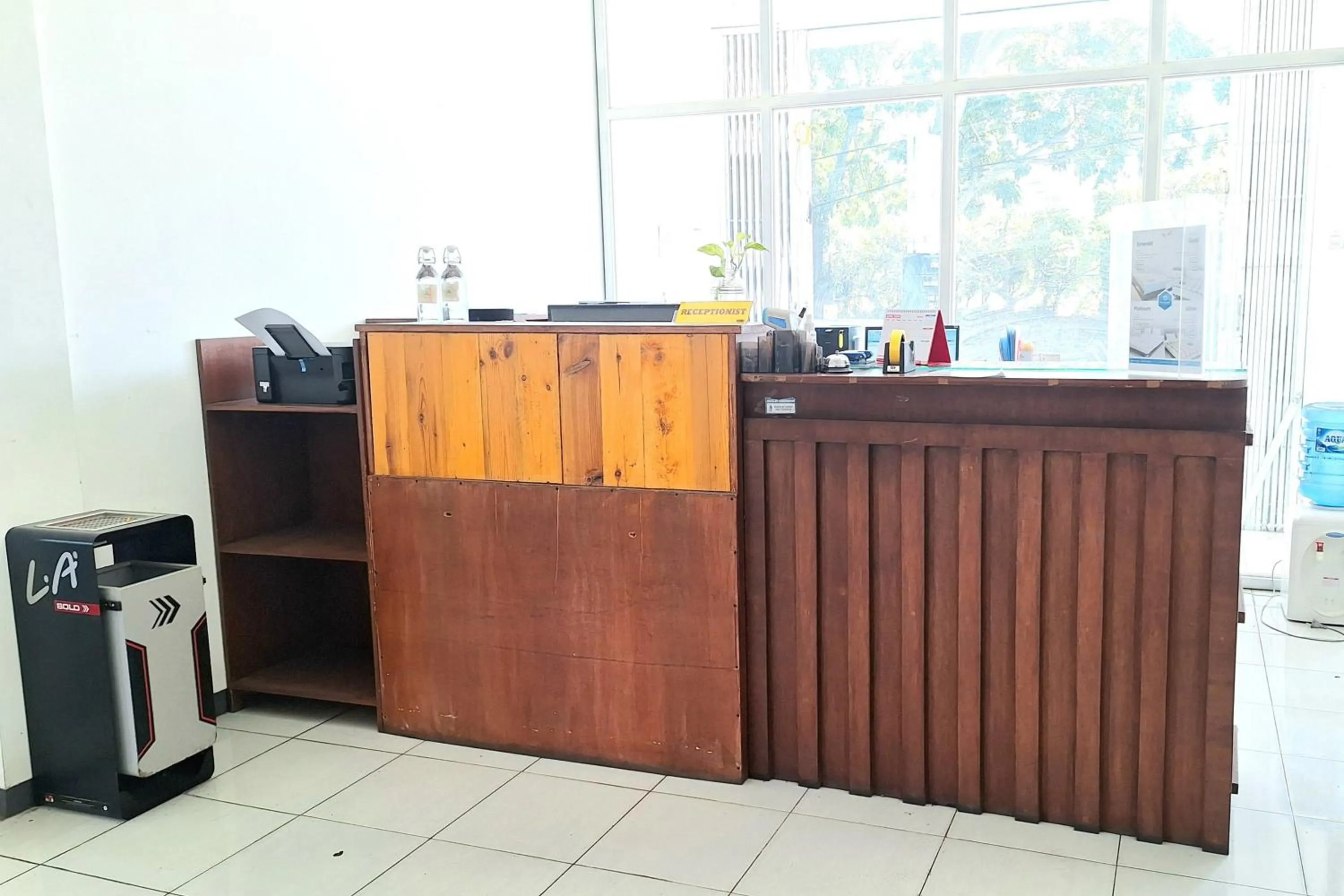 Lobby or reception in Urbanview The Halona near Jawa Timur Park 4