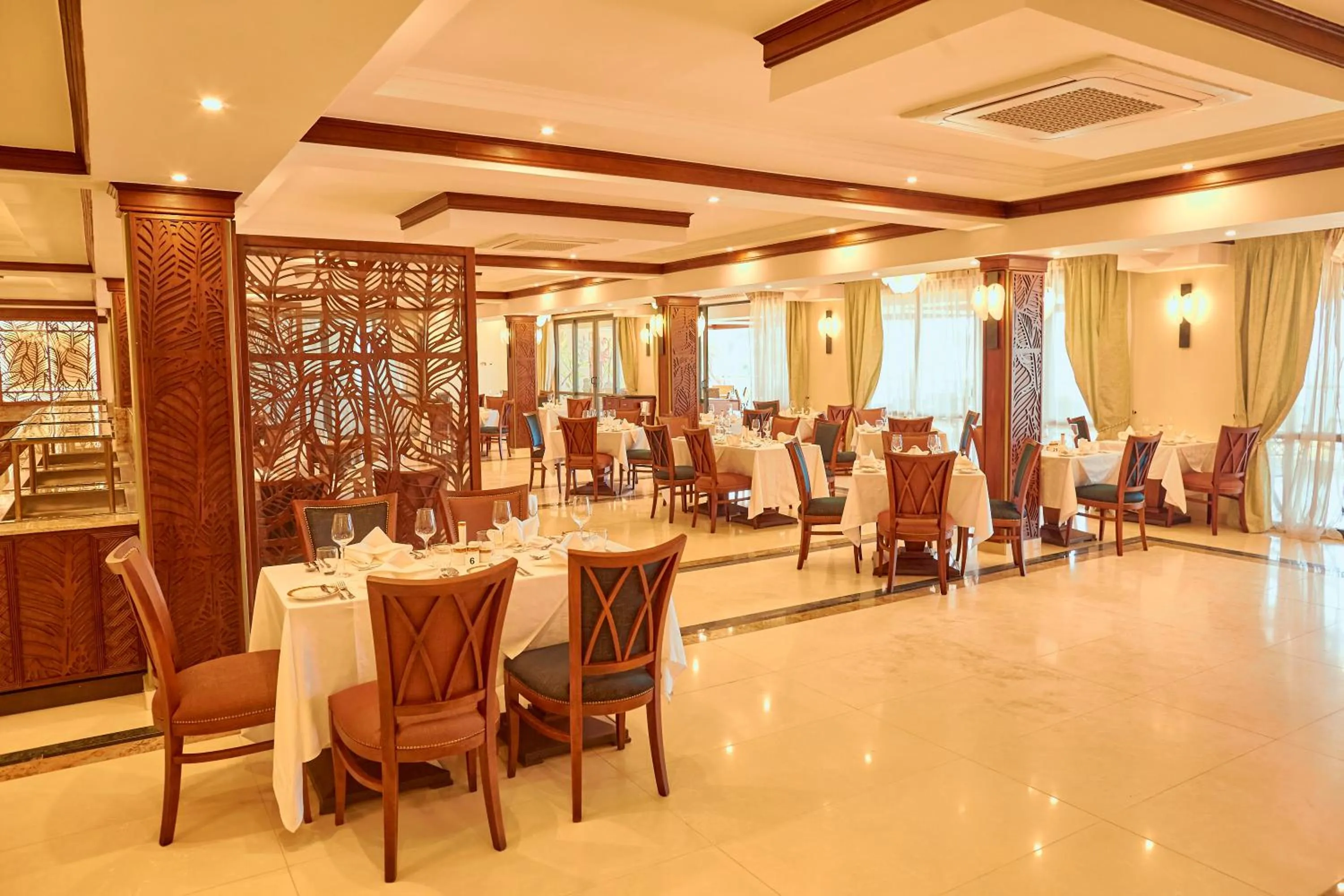 Restaurant/places to eat in Goma Serena Hotel