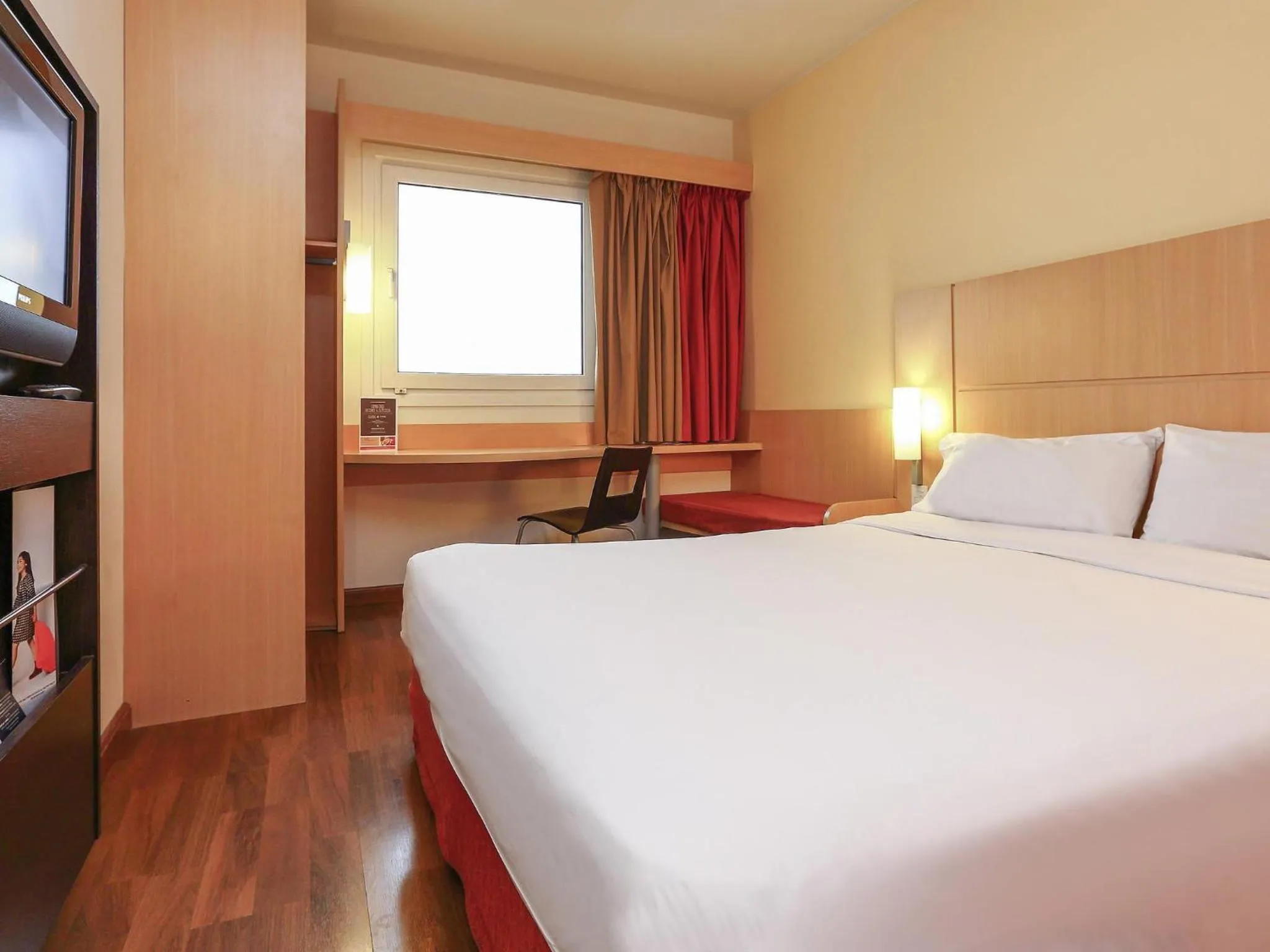 Bedroom, Bed in ibis Buenos Aires Obelisco