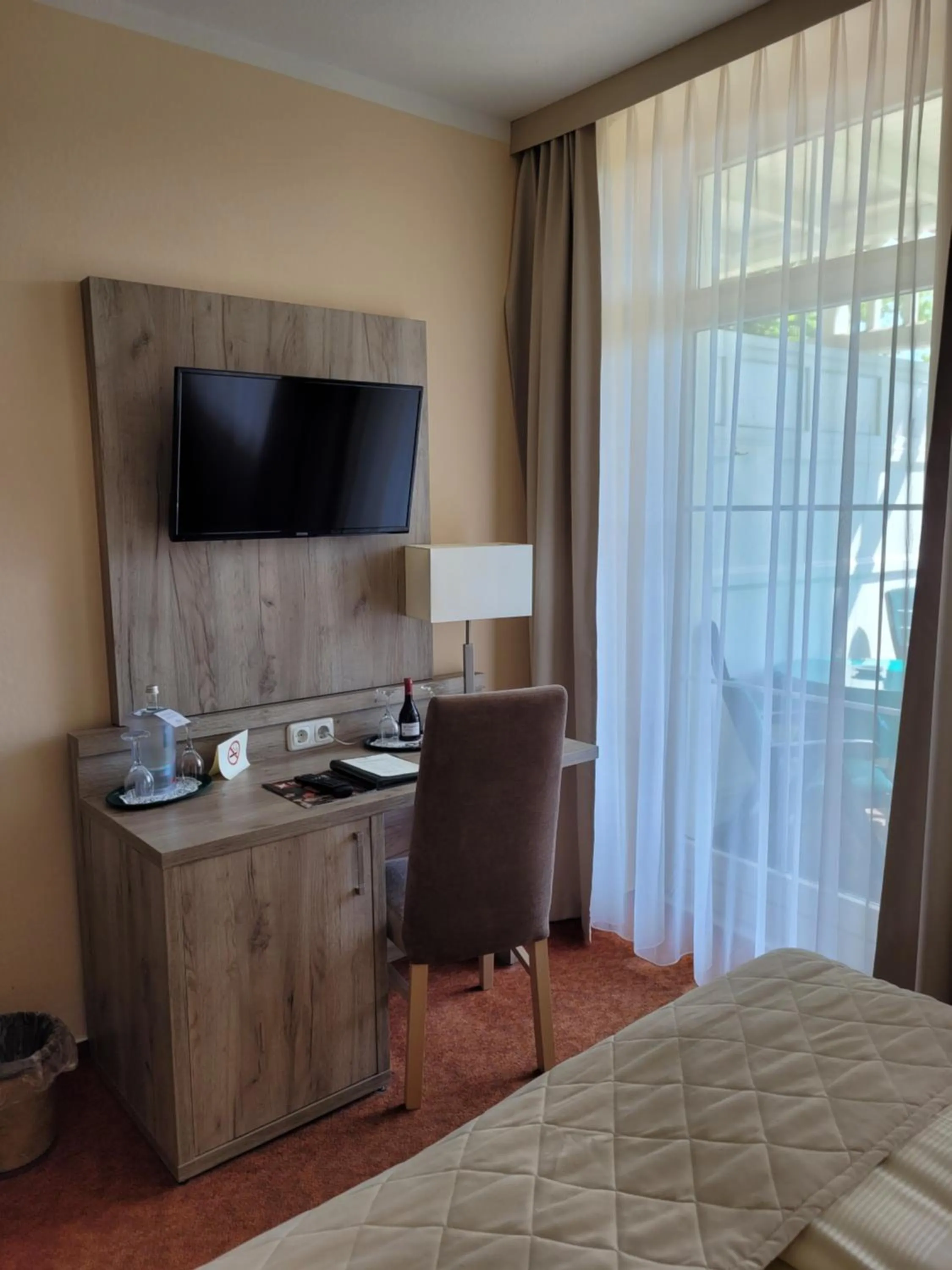 TV and multimedia, Bed in Hotel Rosengarten