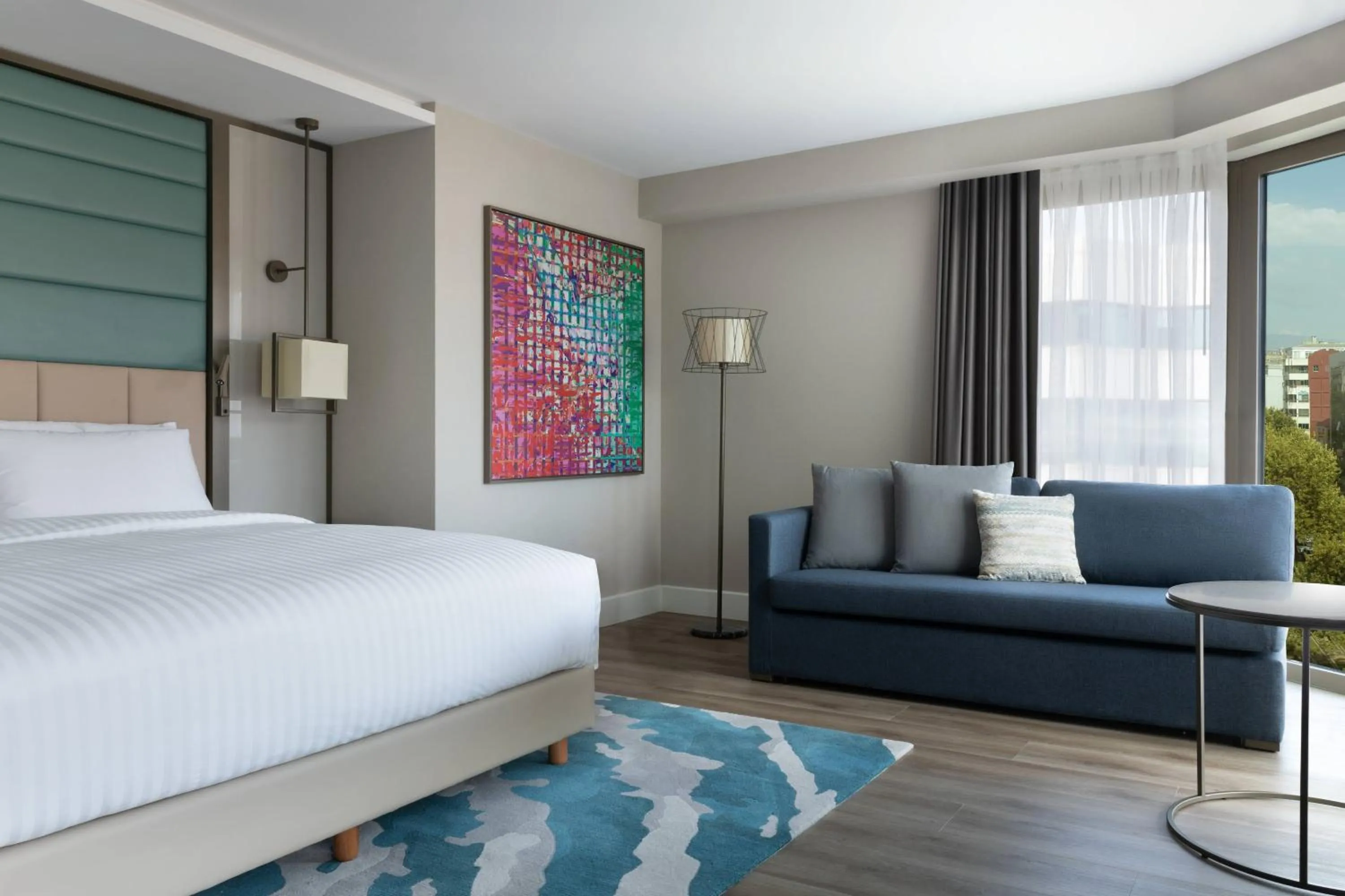 Photo of the whole room, Bed in Izmir Marriott Hotel