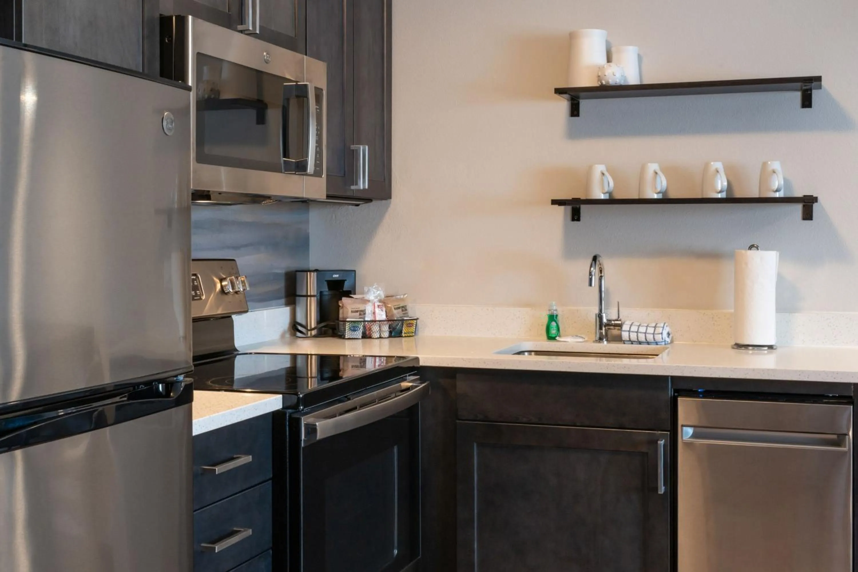 Kitchen or kitchenette in Residence Inn by Marriott Wilkes-Barre Arena