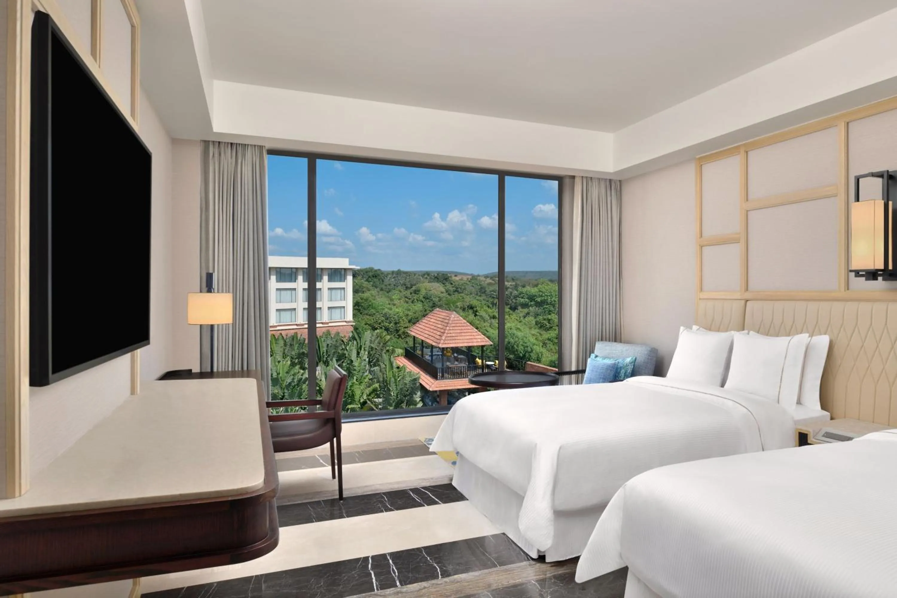 Photo of the whole room, Bed in The Westin Goa