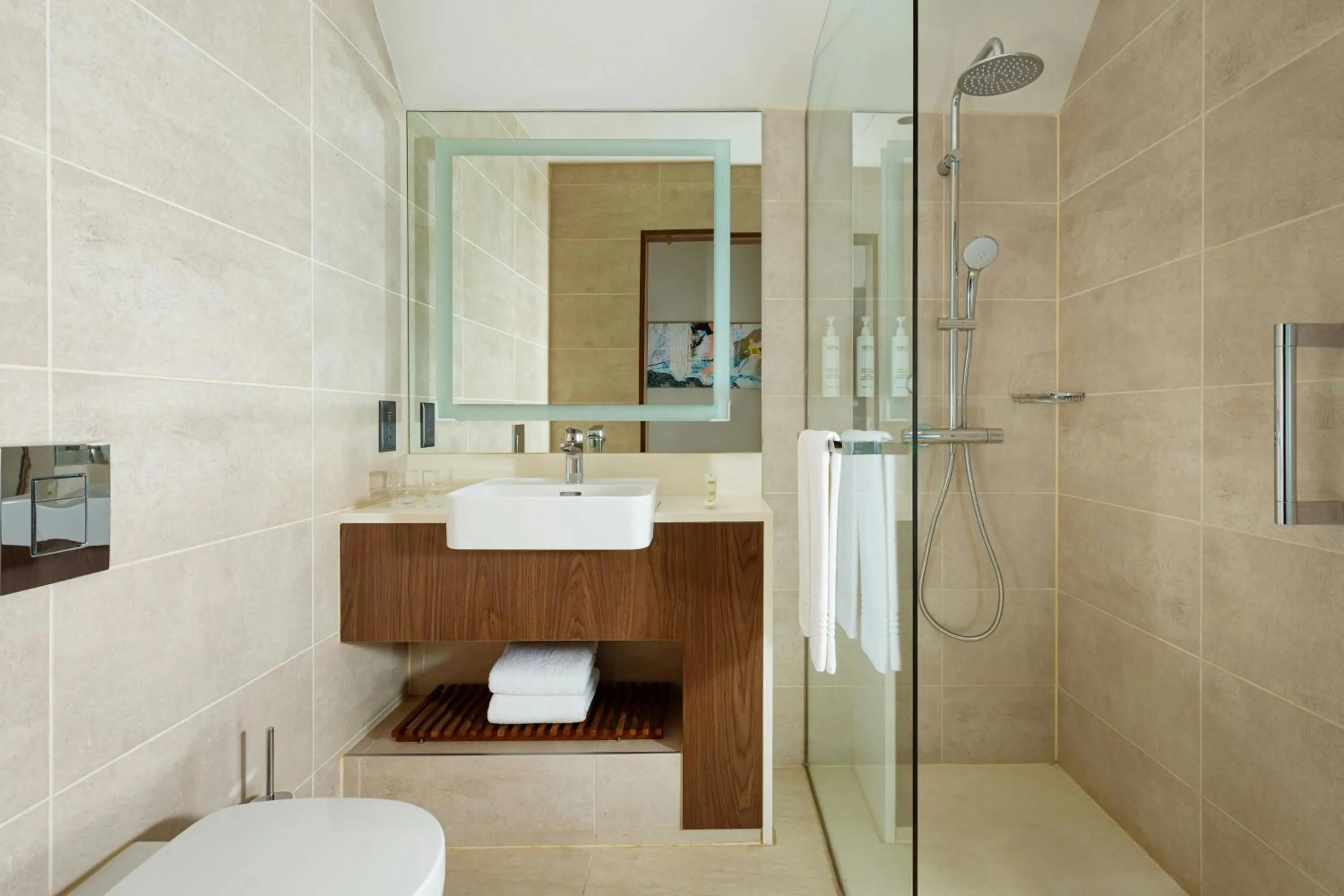 Bathroom in Courtyard by Marriott Baku
