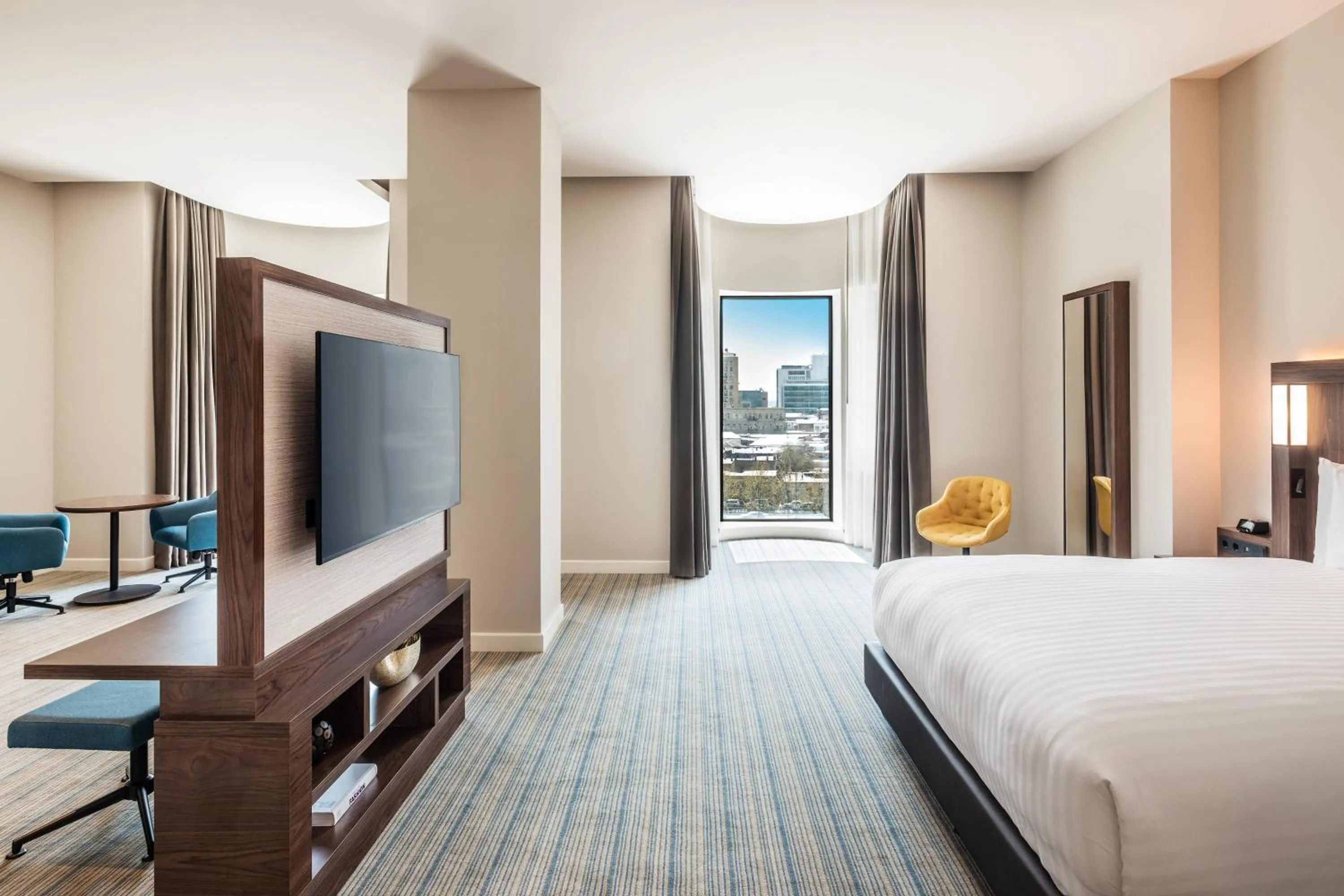 Photo of the whole room, Bed in Courtyard by Marriott Baku