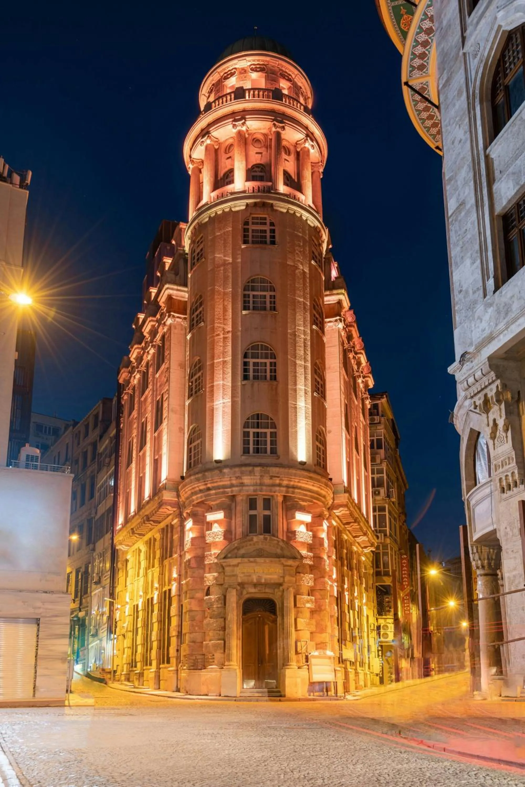 Property building in Orientbank Hotel Istanbul, Autograph Collection