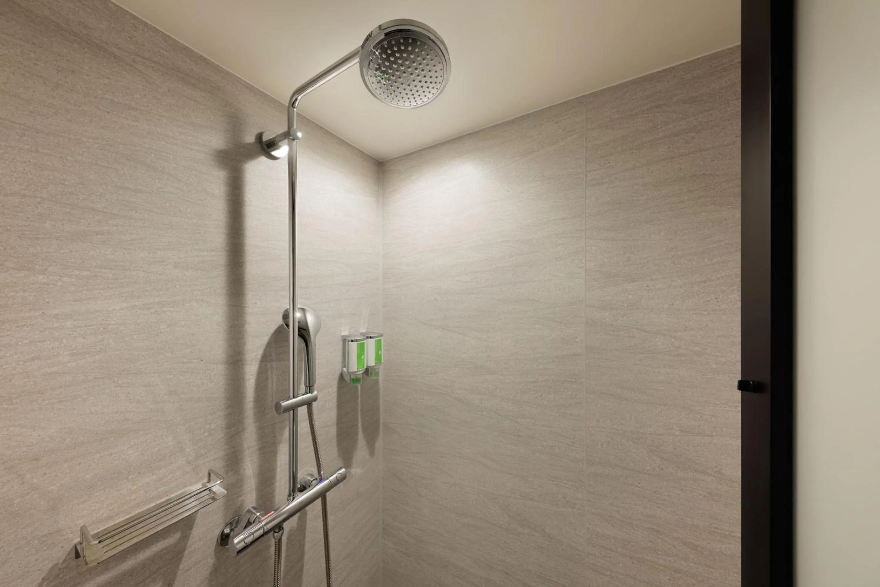 Bathroom in Fairfield by Marriott Mie Okuise Odai