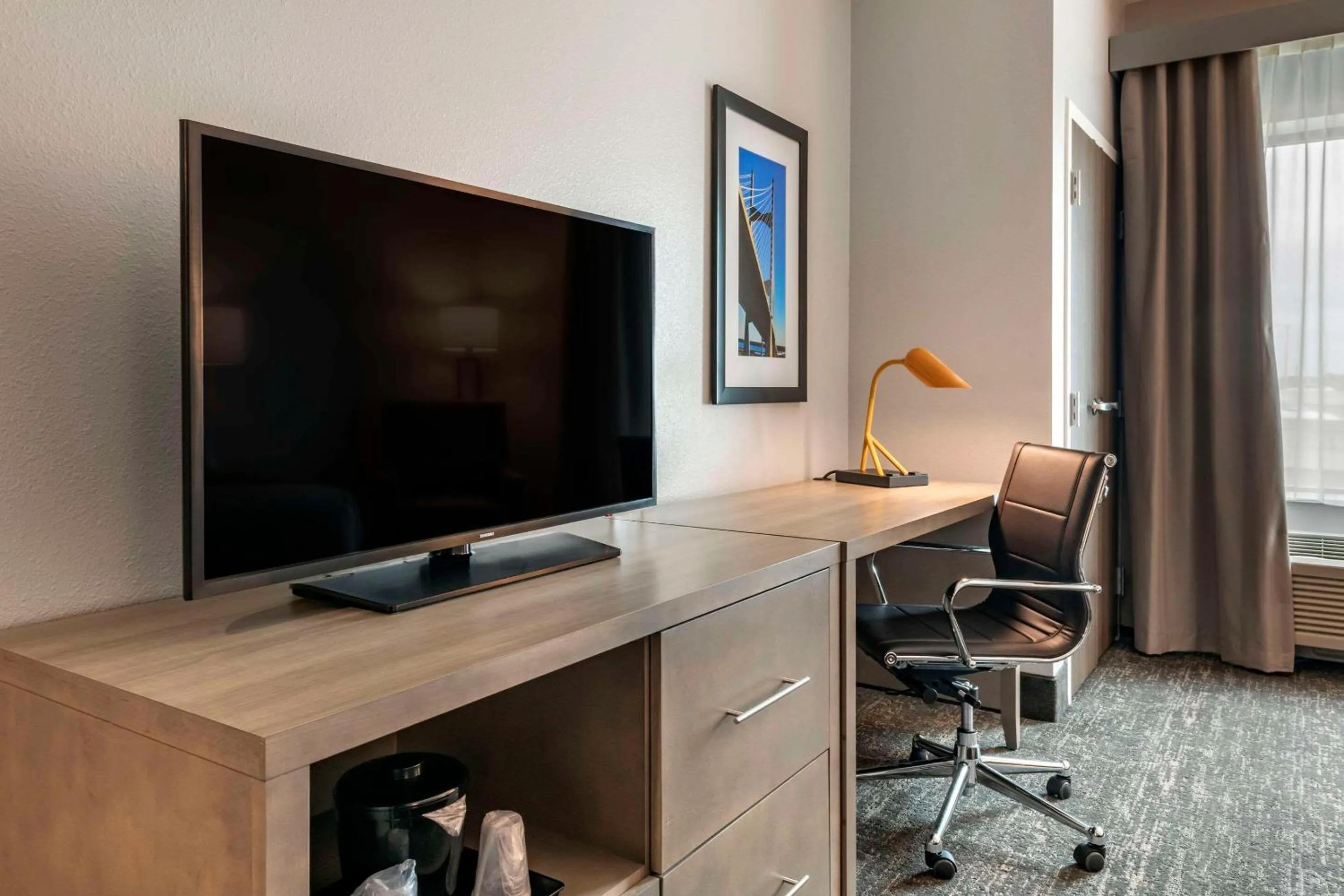 Bedroom in Comfort Inn & Suites Jacksonville - Orange Park