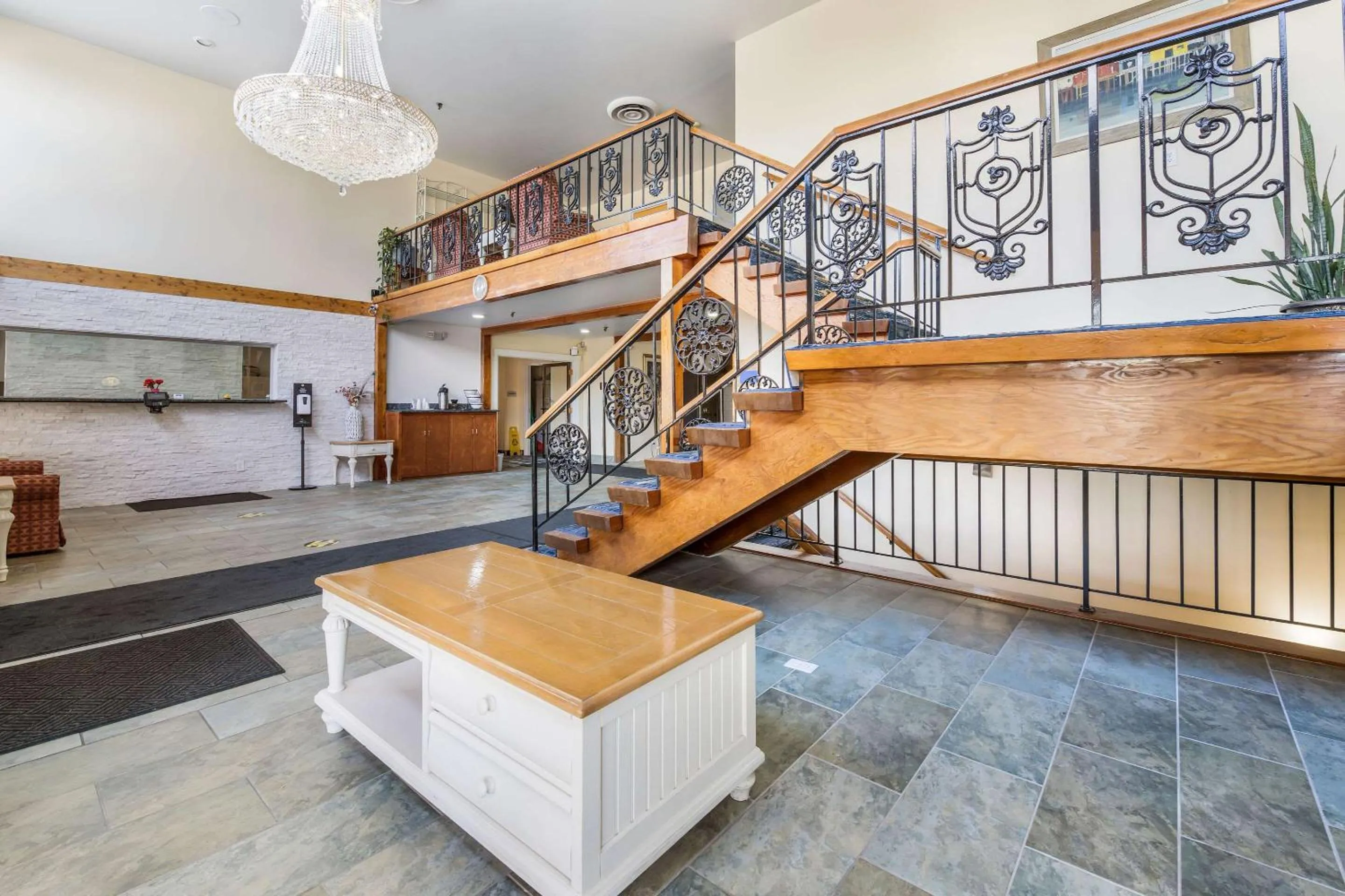 Lobby or reception in Equality Inn