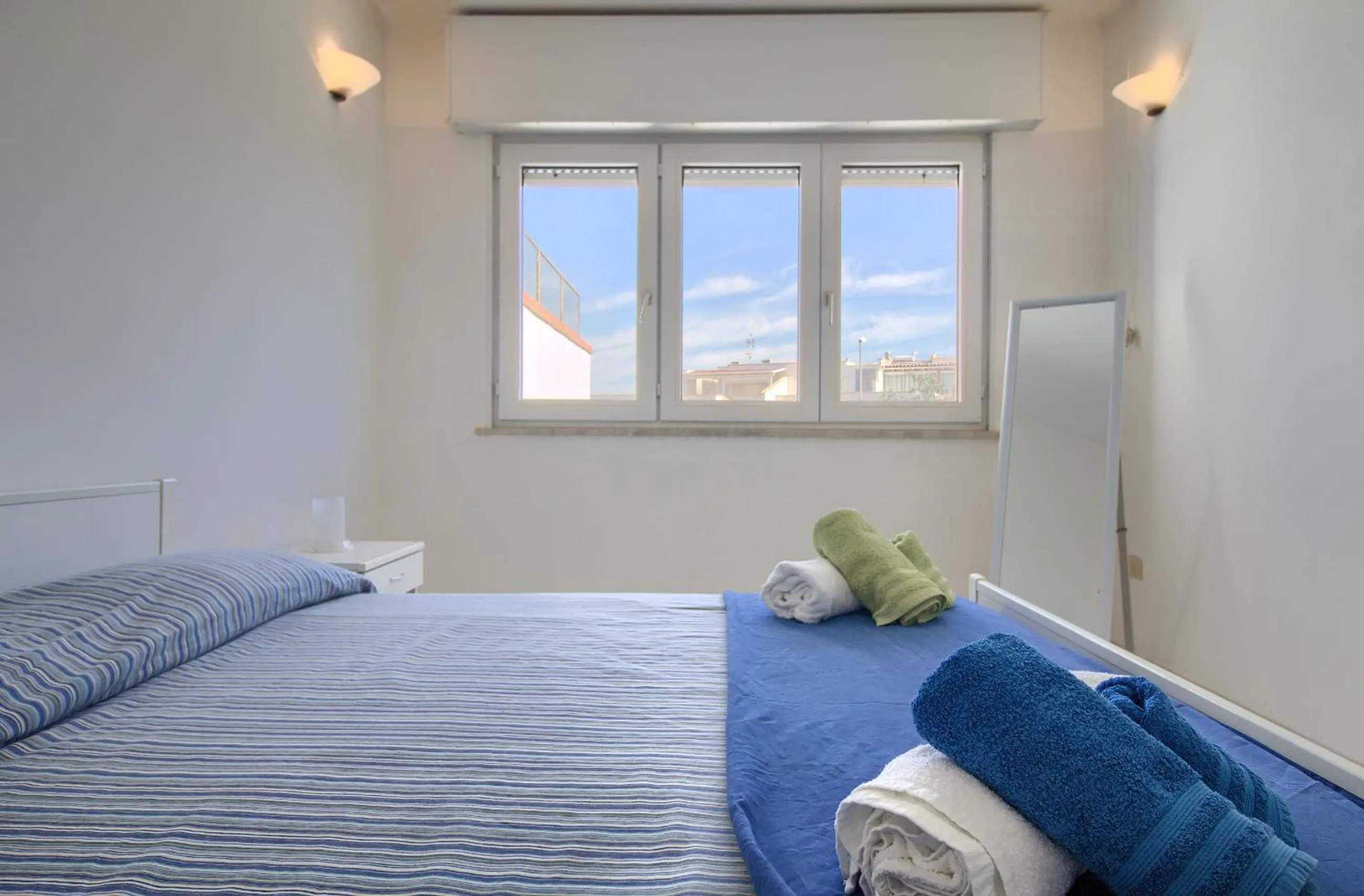Bed in Front Beach Torre Mozza by LoveSud