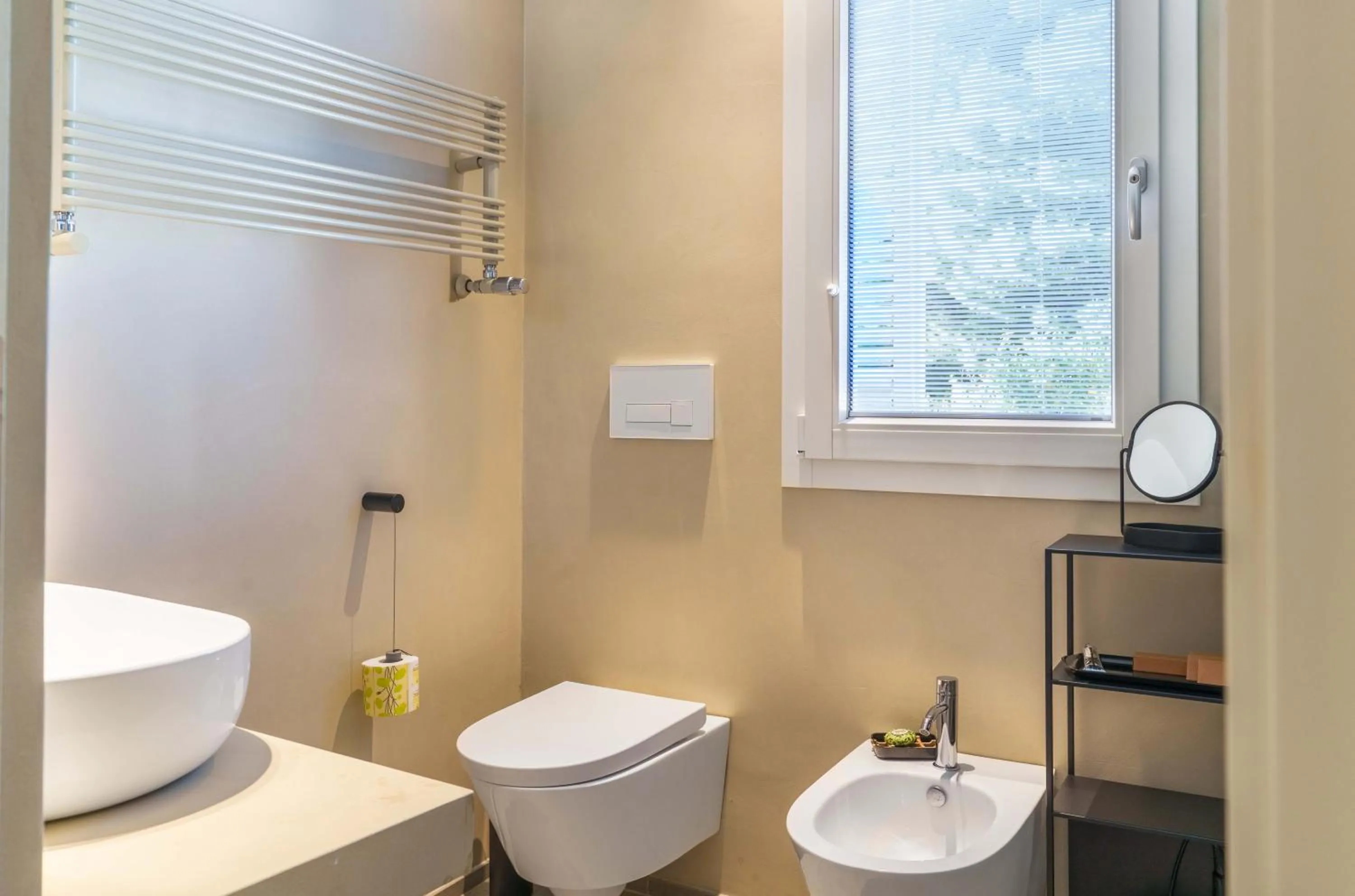 Toilet in Domìa Boutique Hotel e Cucina