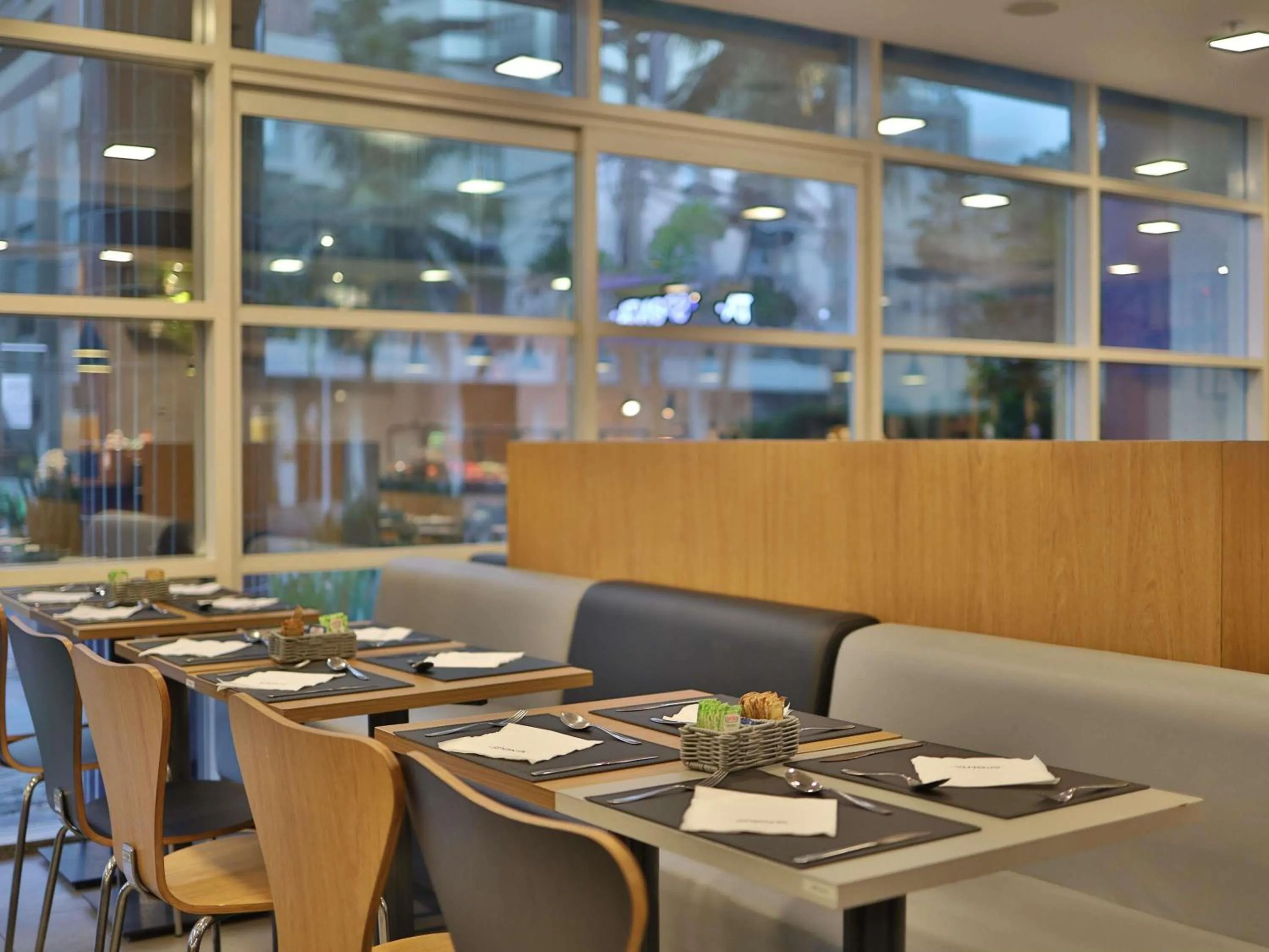 Restaurant/places to eat in Ibis Salvador Rio Vermelho