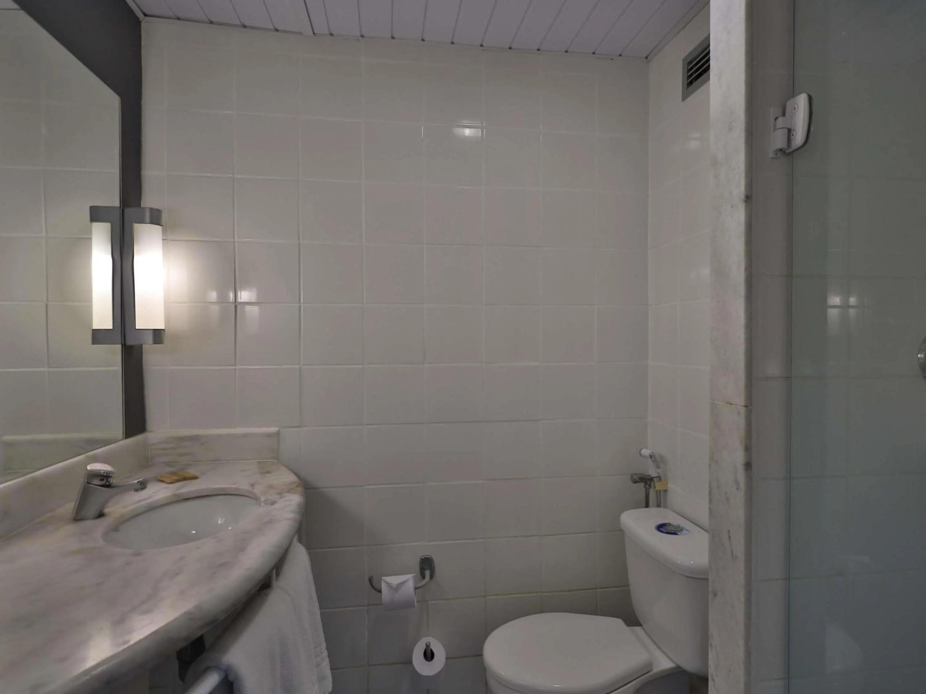 Bedroom in Ibis Salvador Rio Vermelho