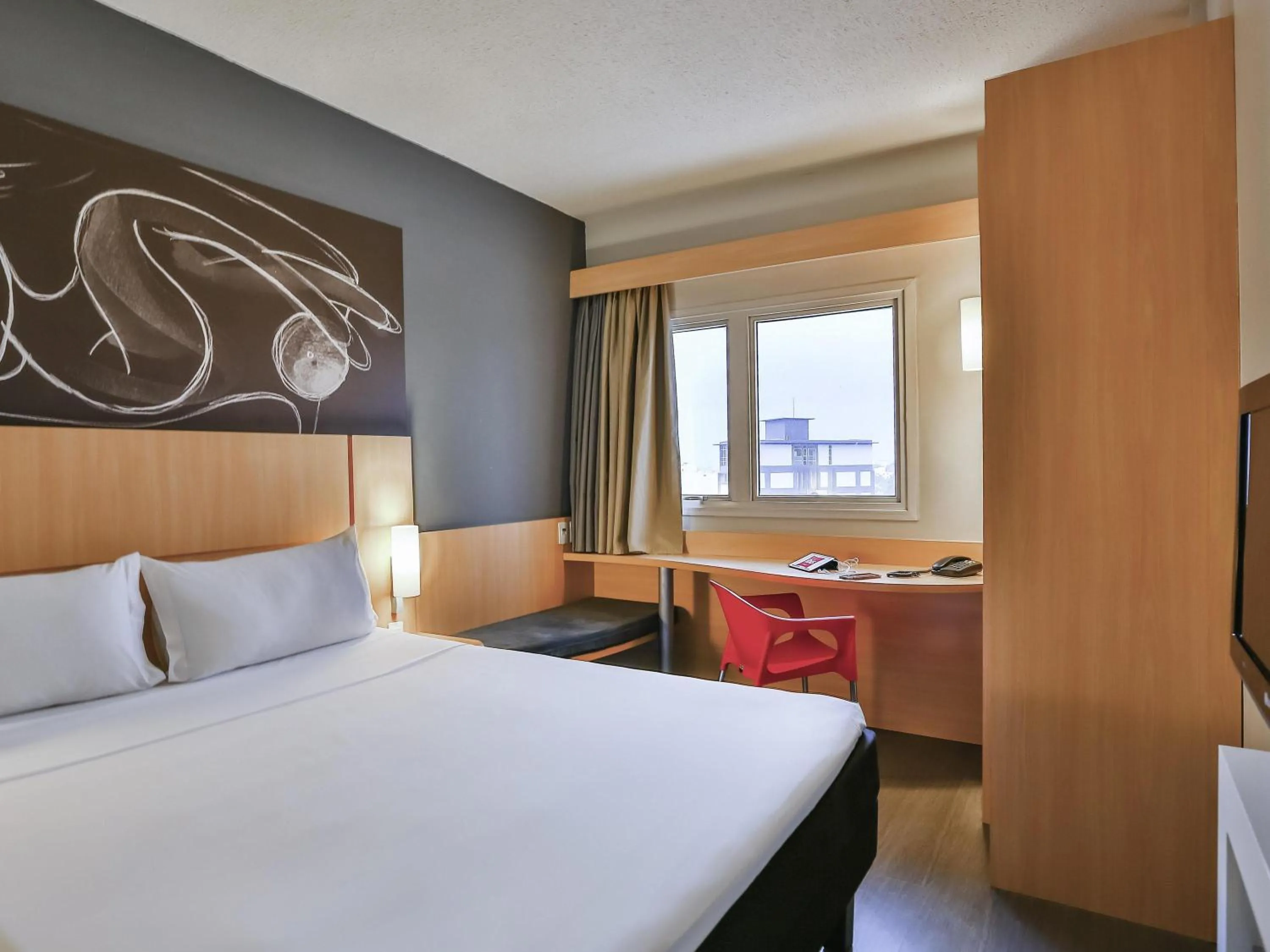 Bedroom, Bed in ibis Goiânia