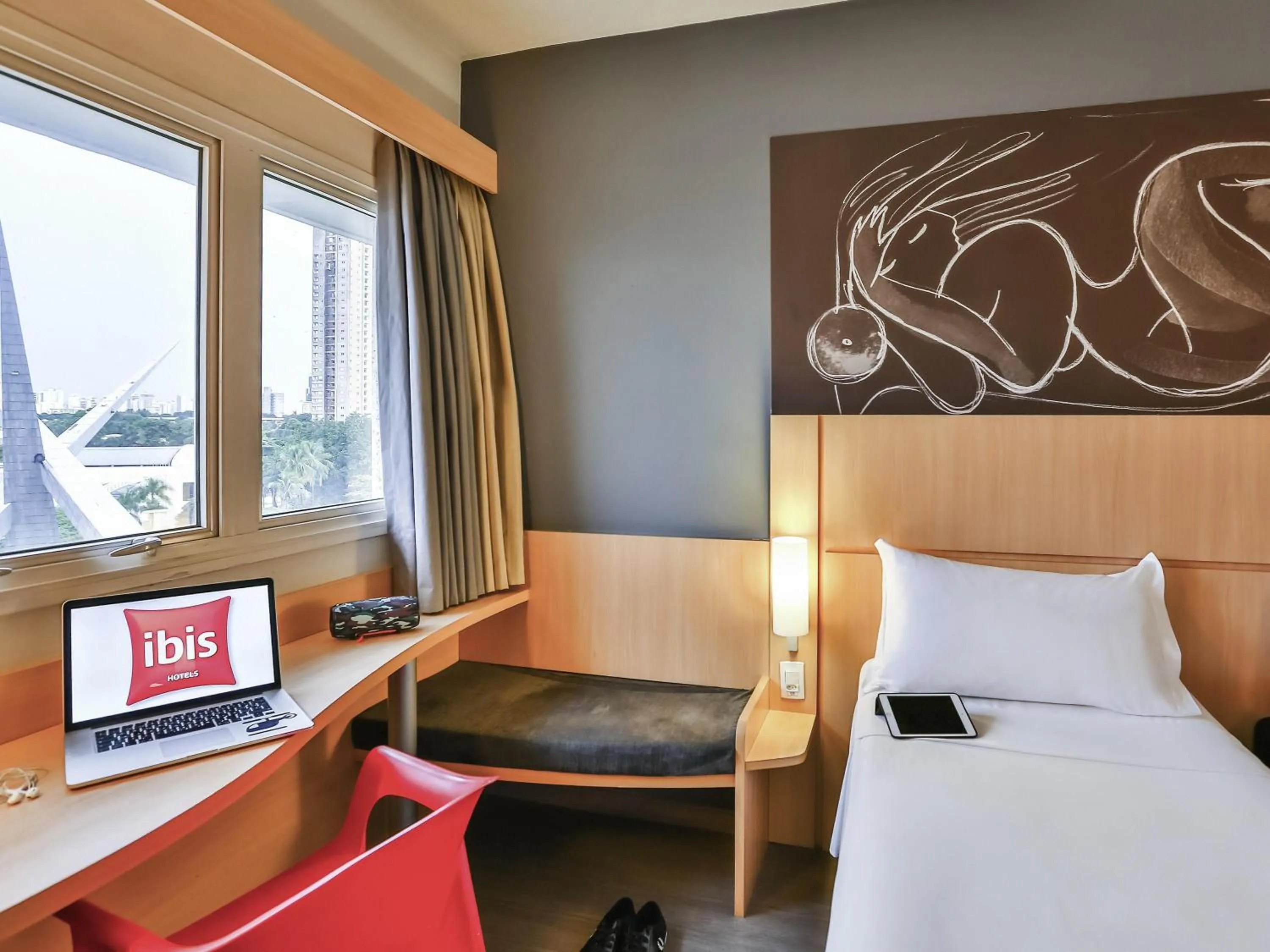 Bedroom, Bed in ibis Goiânia