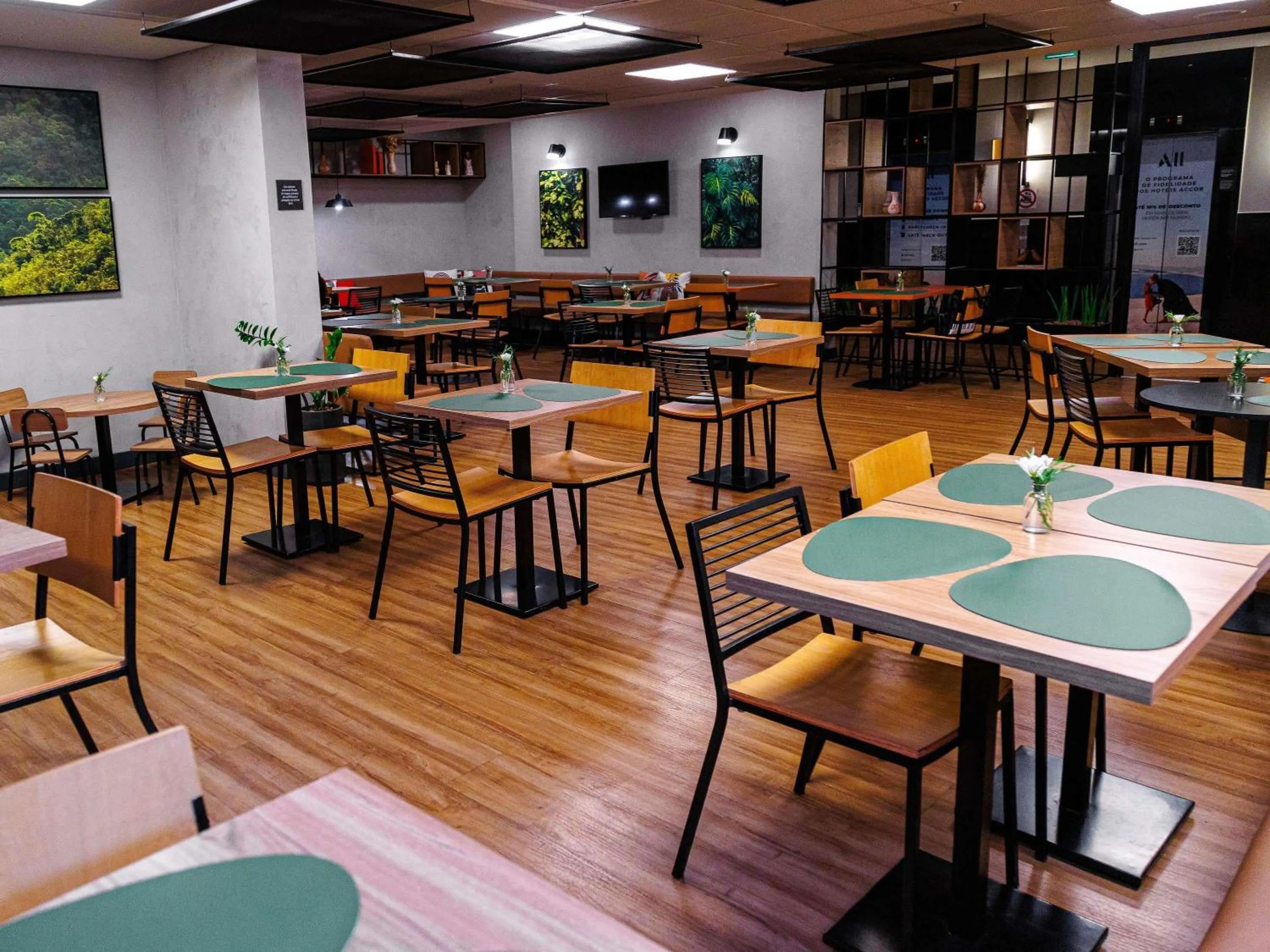 Restaurant/places to eat in Ibis Belo Horizonte Savassi