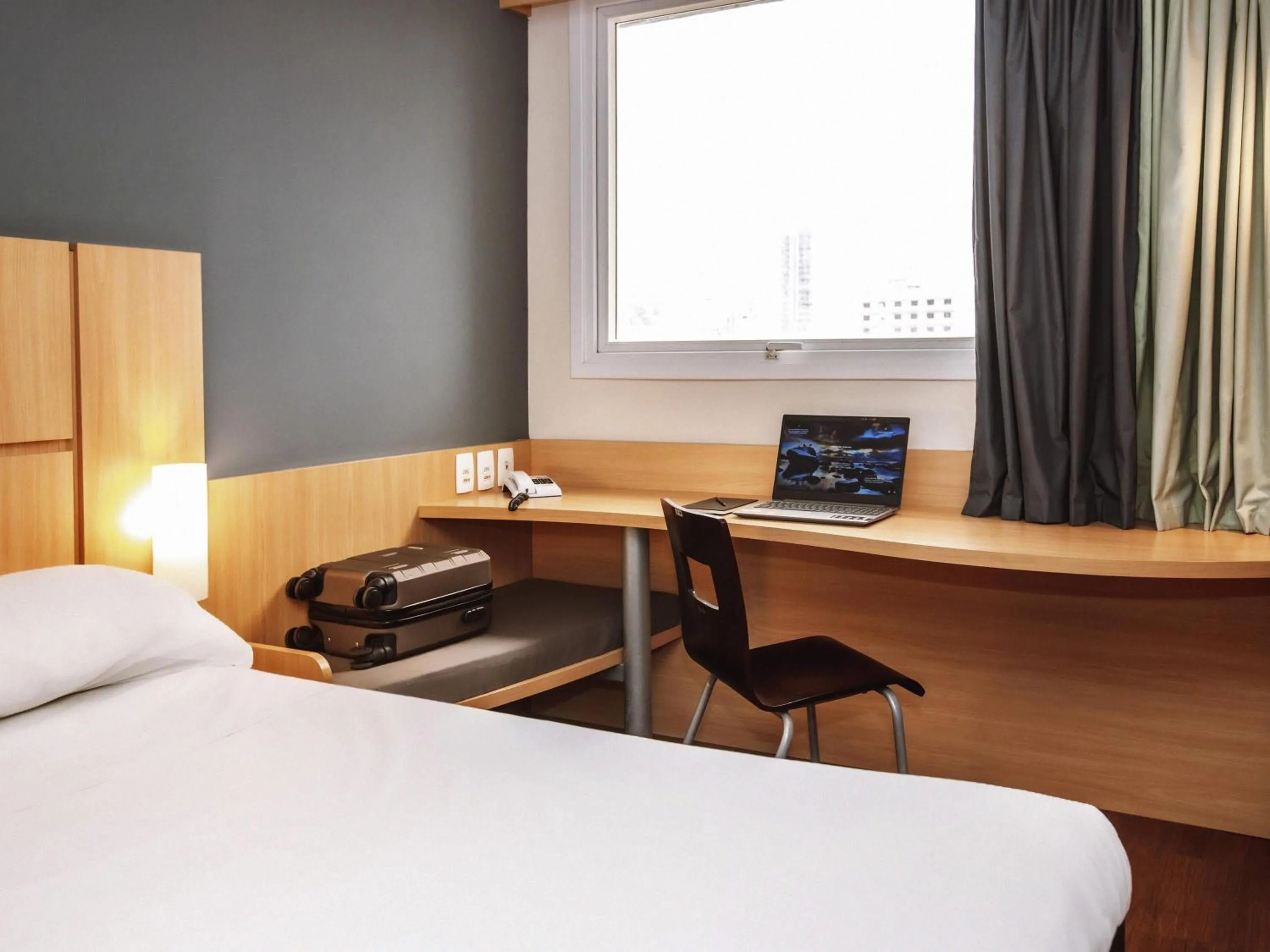 Bedroom, Bed in Ibis Belo Horizonte Savassi