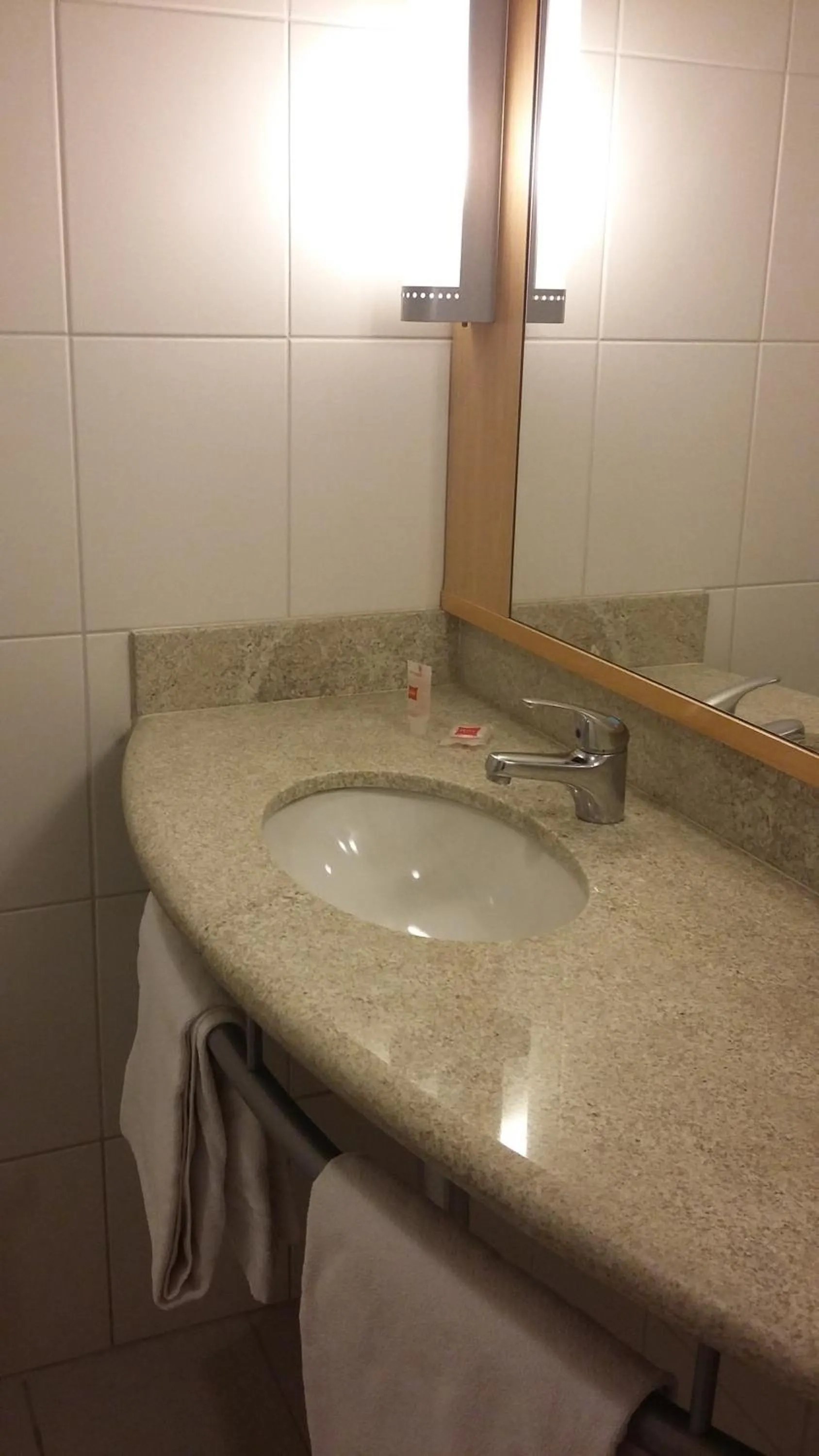 Bathroom in Ibis Belo Horizonte Savassi