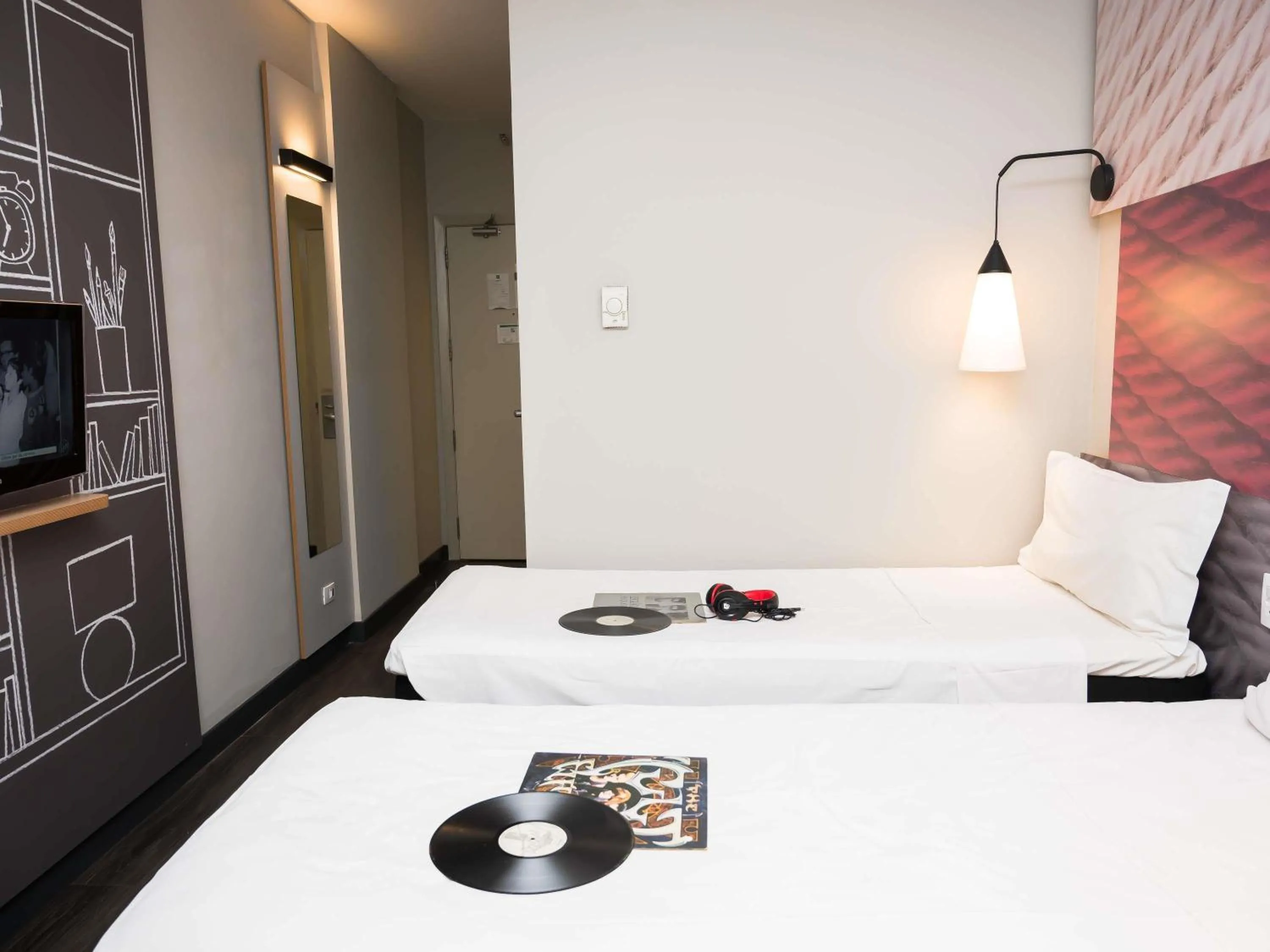 Bedroom, Bed in ibis Ribeirao Preto Shopping