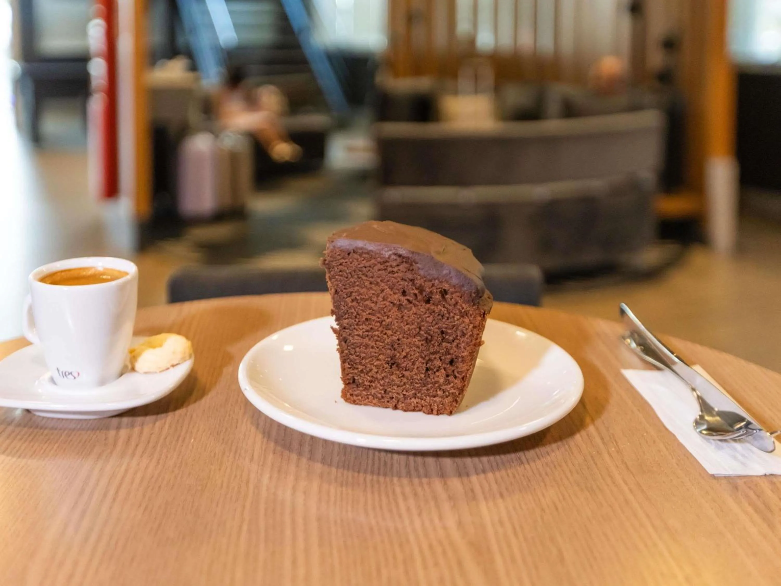 Lounge or bar in ibis Rio de Janeiro Santos Dumont