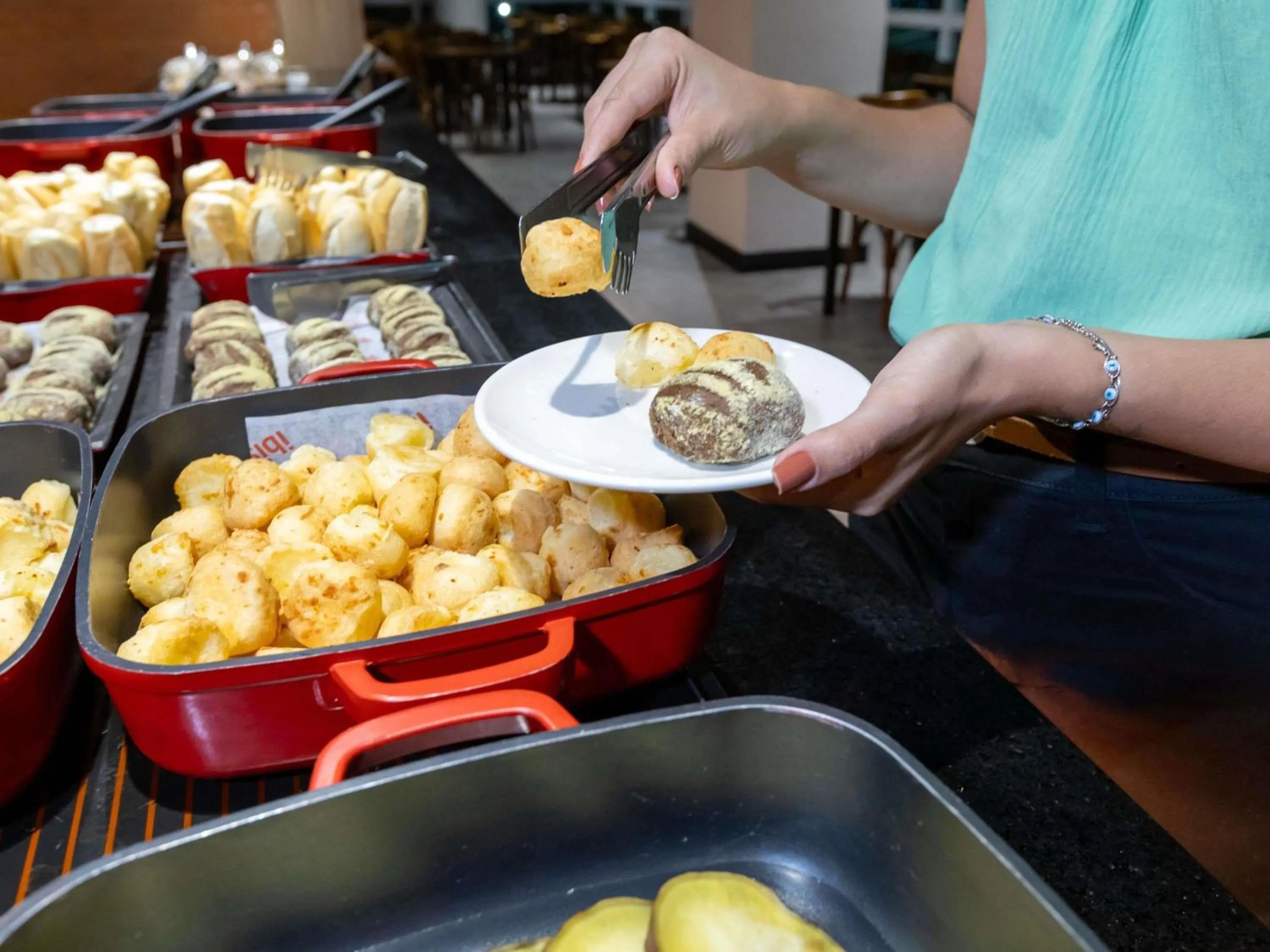 Restaurant/places to eat in ibis Rio de Janeiro Santos Dumont